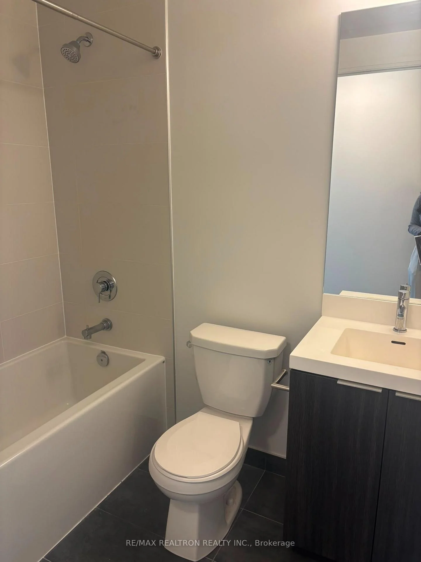 Photo 9 of Unit 712, 8 Widmer Street, Toronto, Waterfront Communities — HOMEH