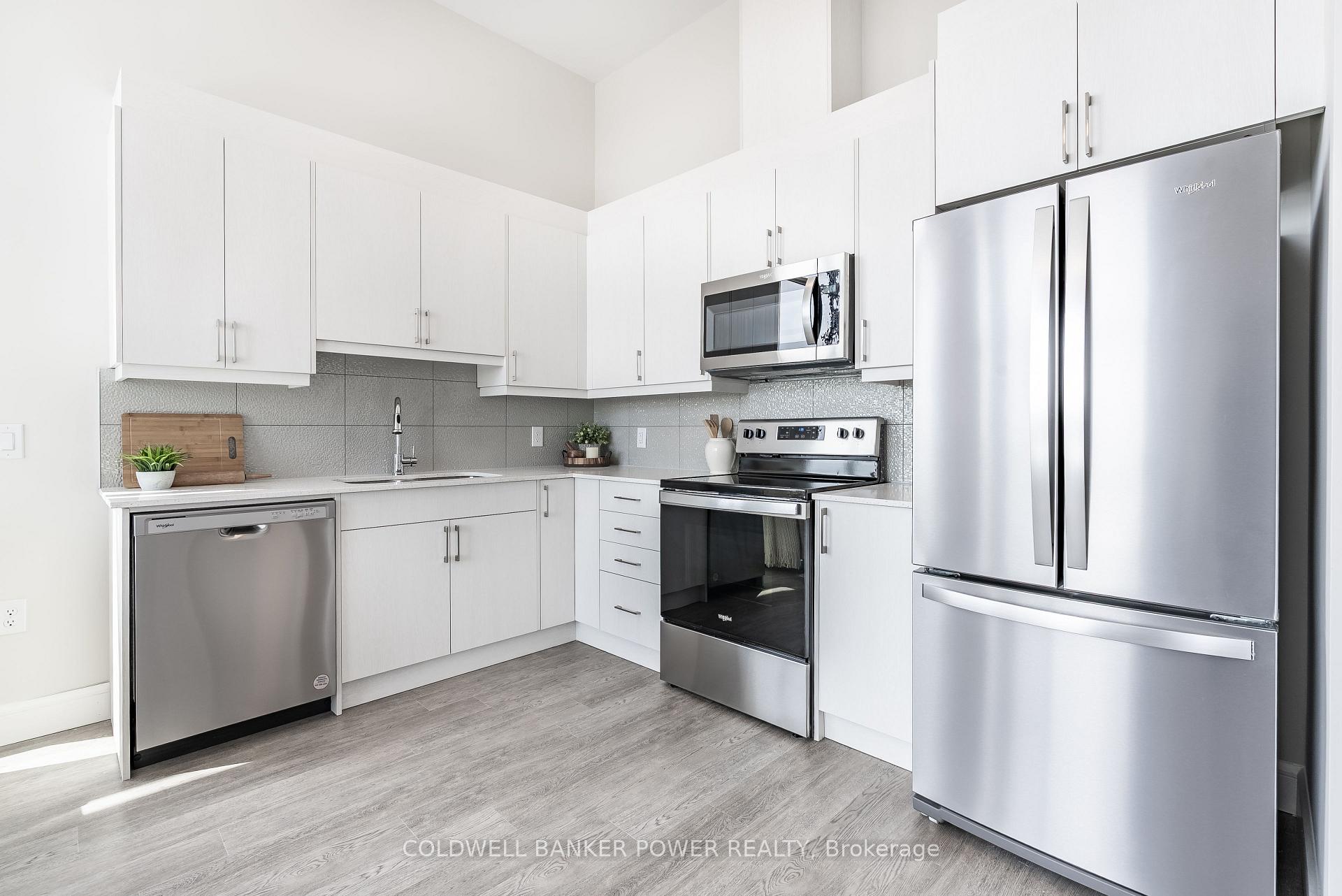 Photo 9 of Unit 709, 1600 Hyde Park Road, London, North E — HOMEH