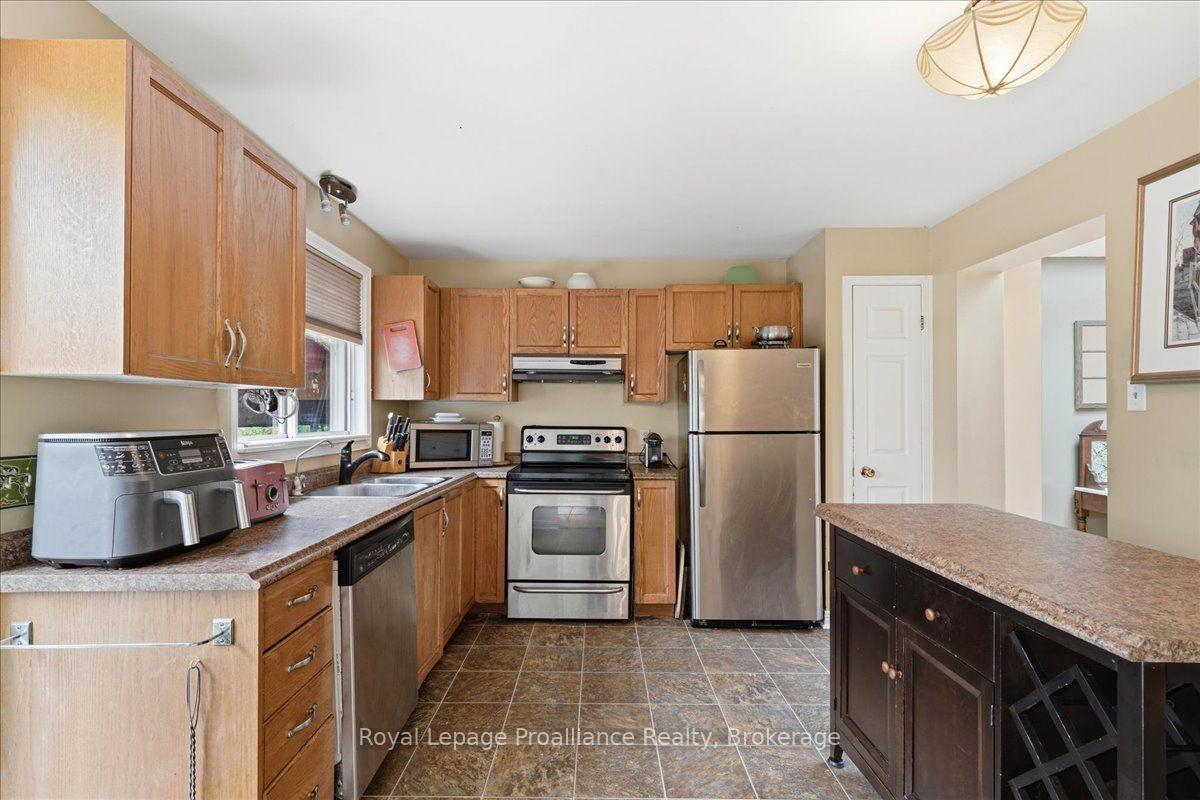 Photo 8 of 88 A Price Road, Tweed, Elzevir (Twp) — HOMEH