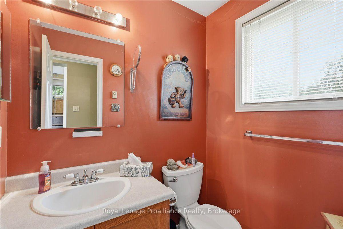Photo 23 of 88 A Price Road, Tweed, Elzevir (Twp) — HOMEH