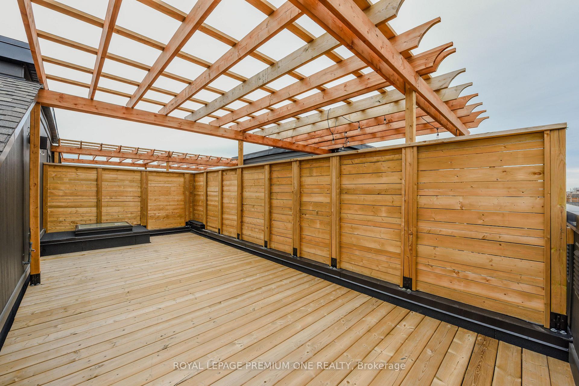 Photo 65 of Unit 305, 38 Earlington Avenue, Etobicoke, Kingsway South — HOMEH