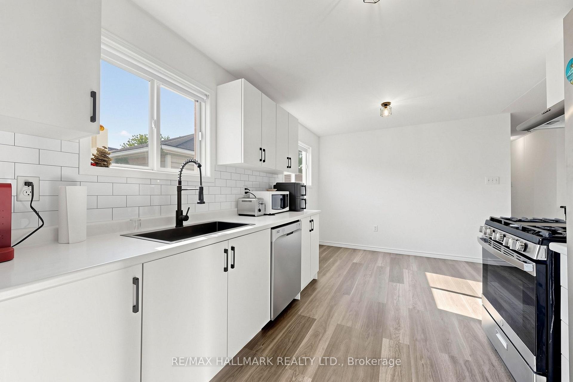 Photo 9 of 90 Barre Drive, Barrie, Painswick North — HOMEH
