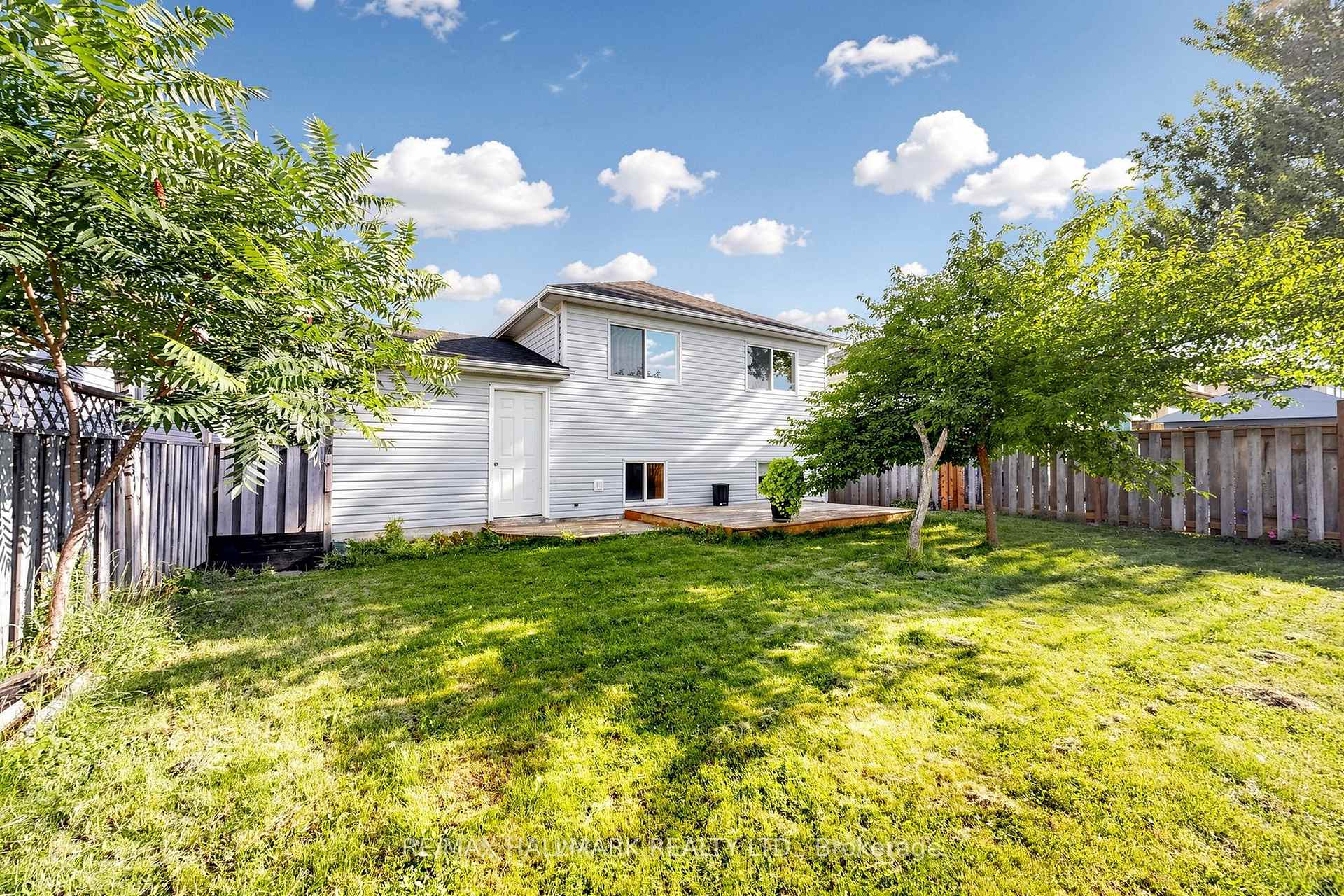 Photo 21 of 90 Barre Drive, Barrie, Painswick North — HOMEH