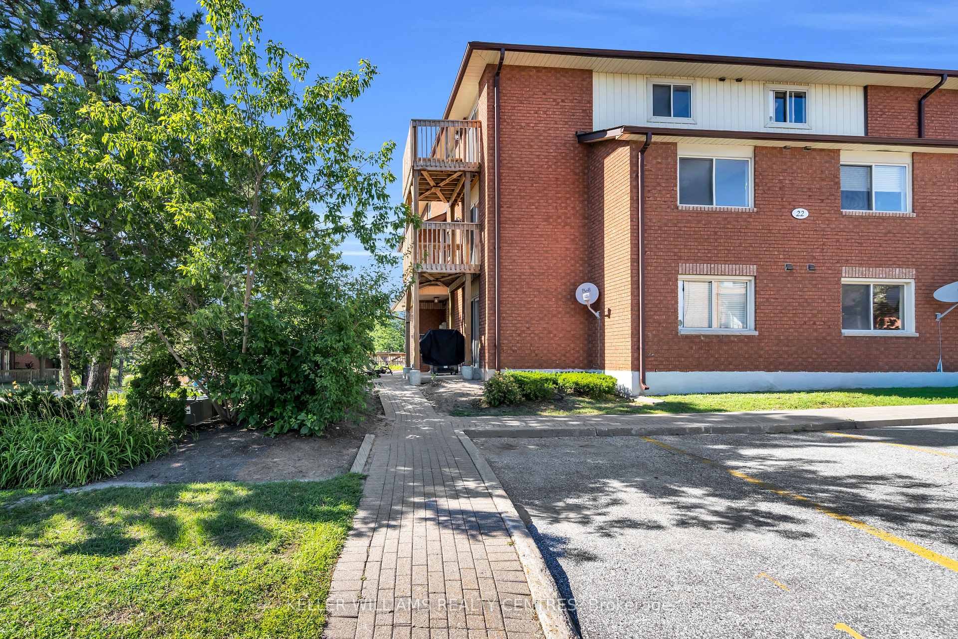 Photo 2 of Unit 2, 22 Meadow Lane, Barrie, Ardagh — HOMEH
