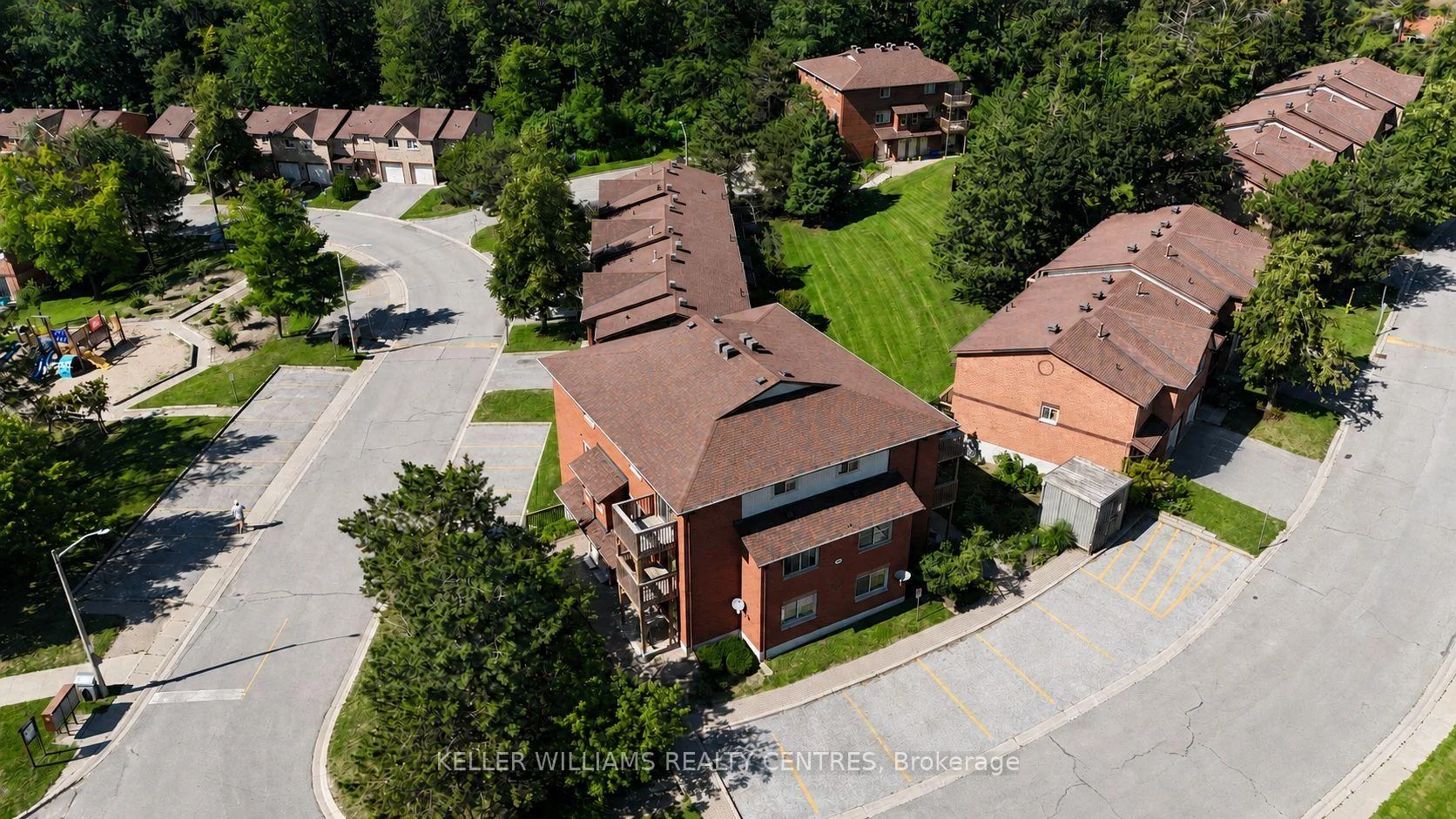 Photo 4 of Unit 2, 22 Meadow Lane, Barrie, Ardagh — HOMEH