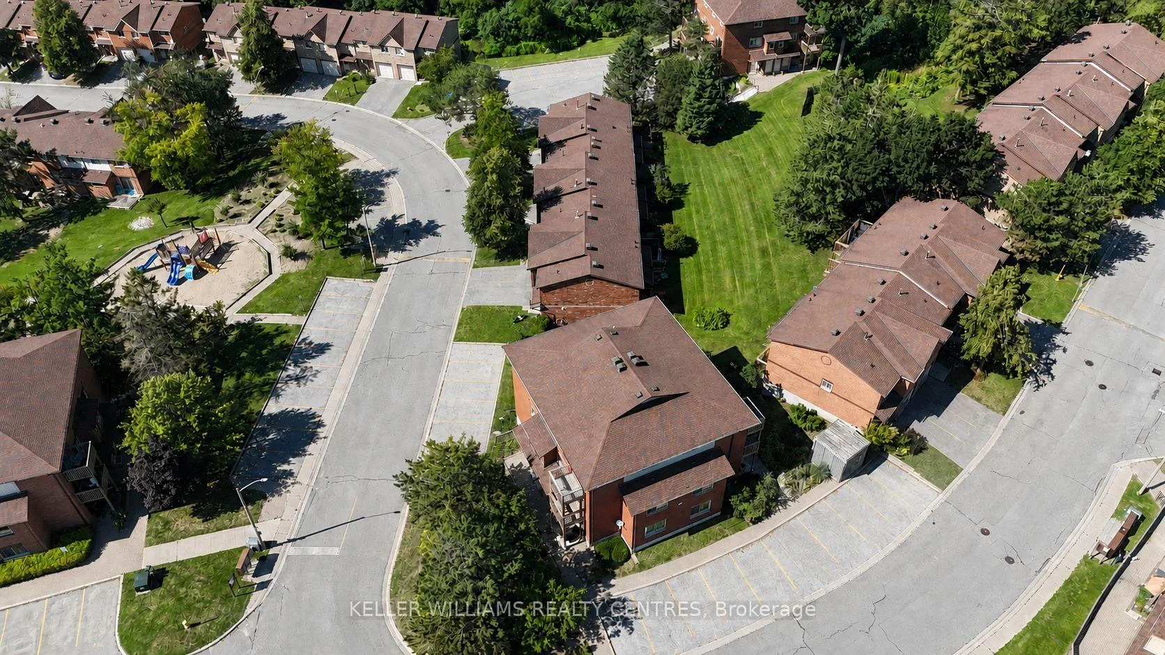 Photo 41 of Unit 2, 22 Meadow Lane, Barrie, Ardagh — HOMEH