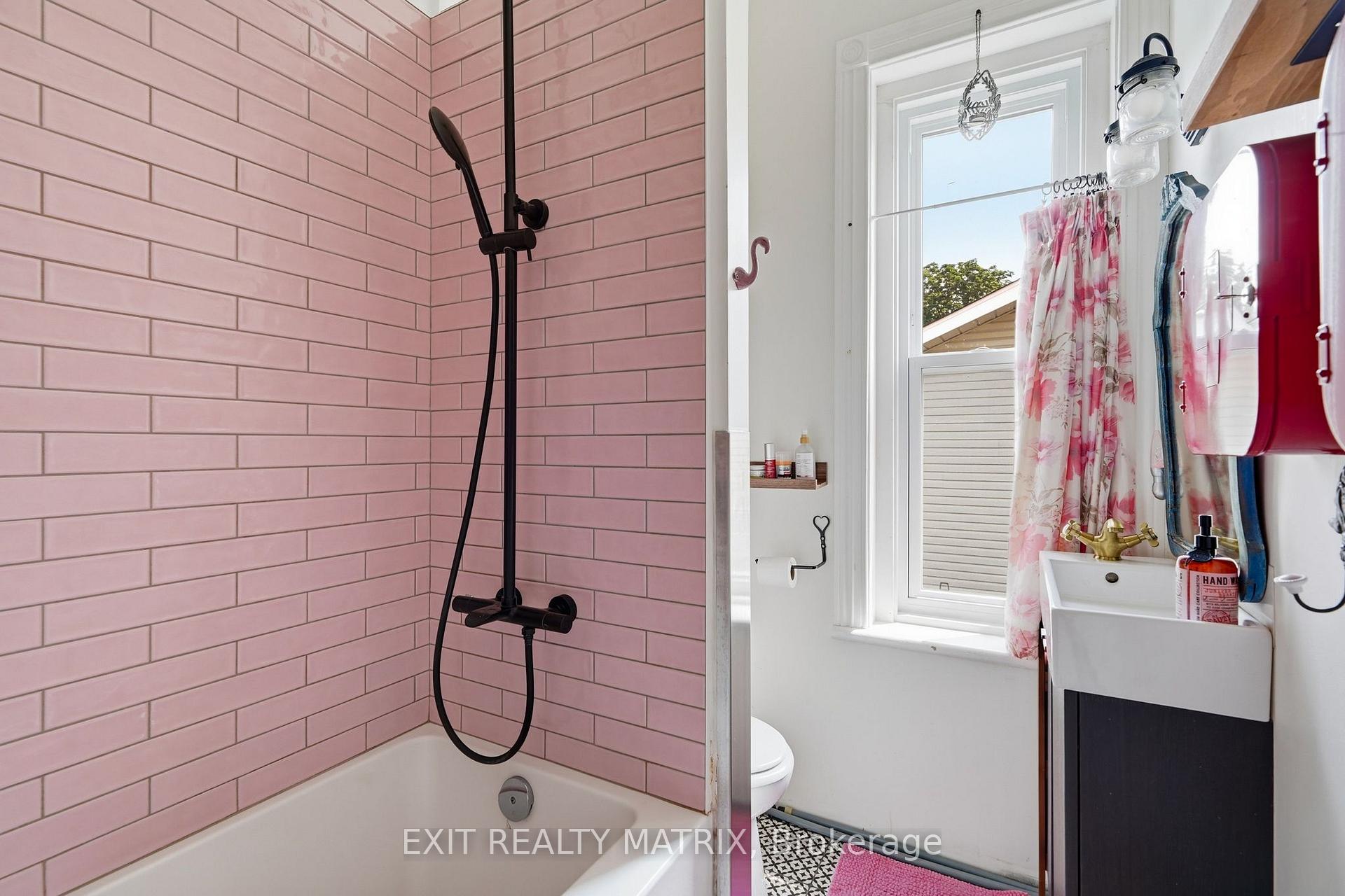 Photo 26 of 89 Grout Street, Champlain, Vankleek Hill — HOMEH