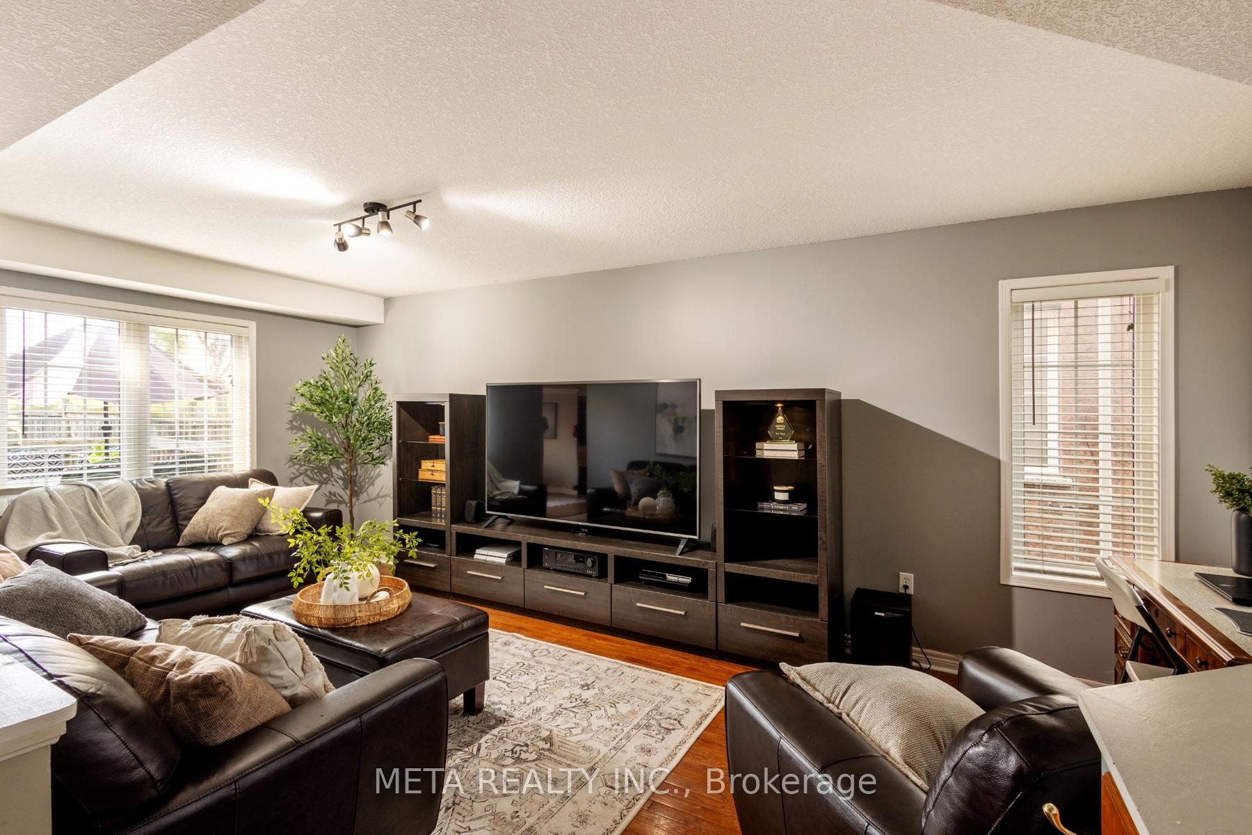 Photo 12 of 1167 Booth Avenue, Innisfil, Alcona — HOMEH