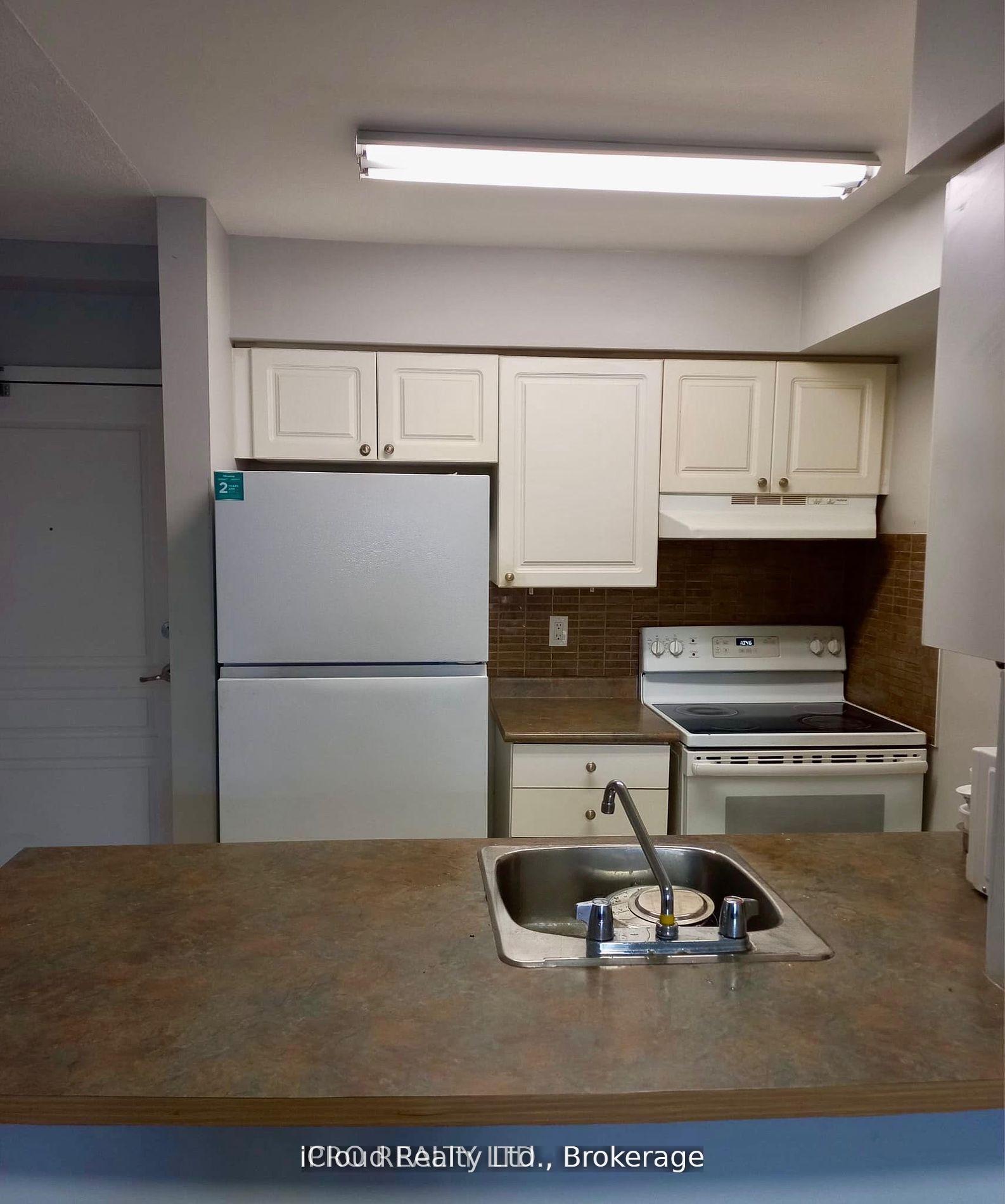 Photo 10 of Unit 207, 300 Ray Lawson Boulevard, Brampton, Fletcher's Creek South — HOMEH