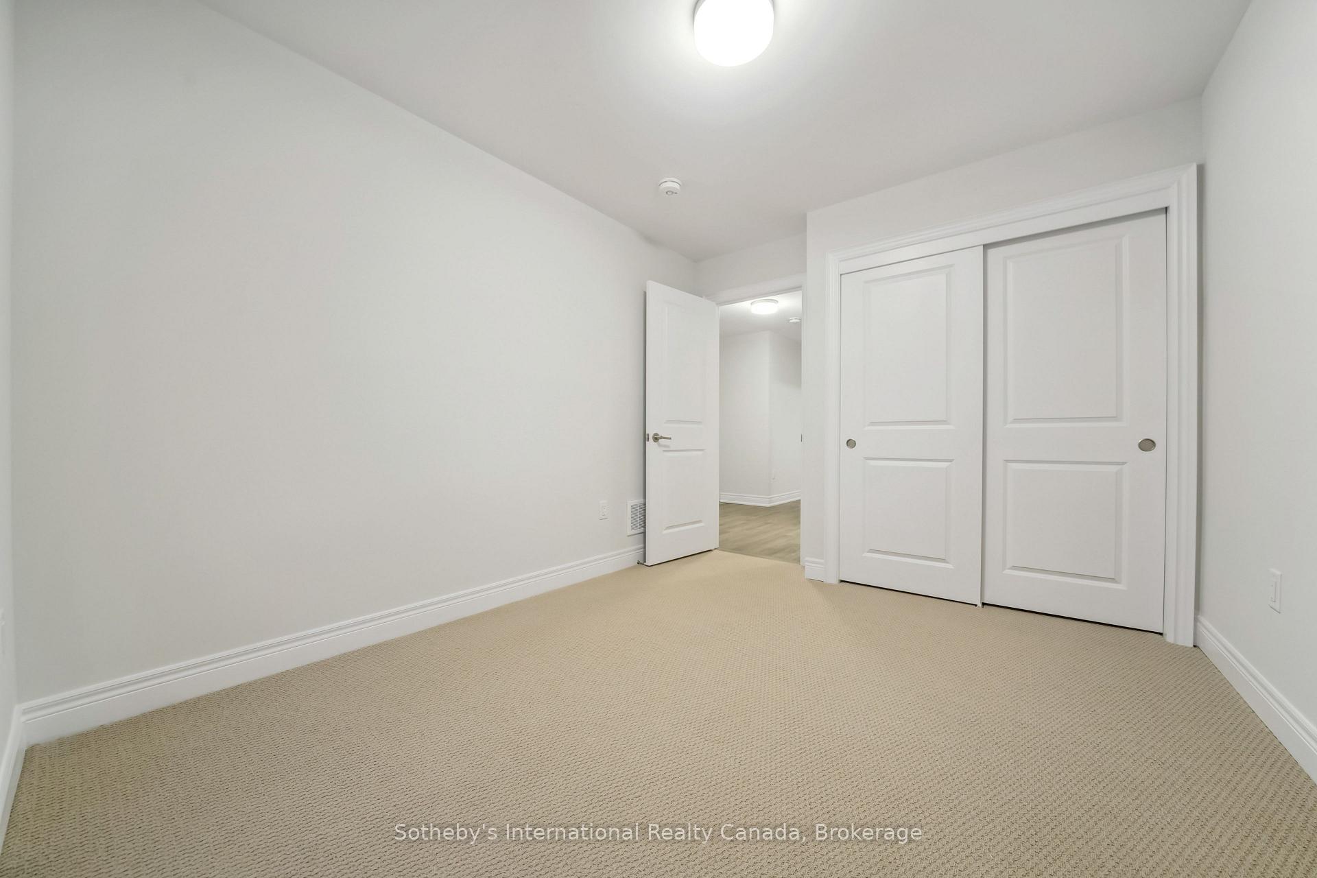 Photo 2 of Unit 8, 2184 Postmaster Drive, Oakville, Westmount — HOMEH