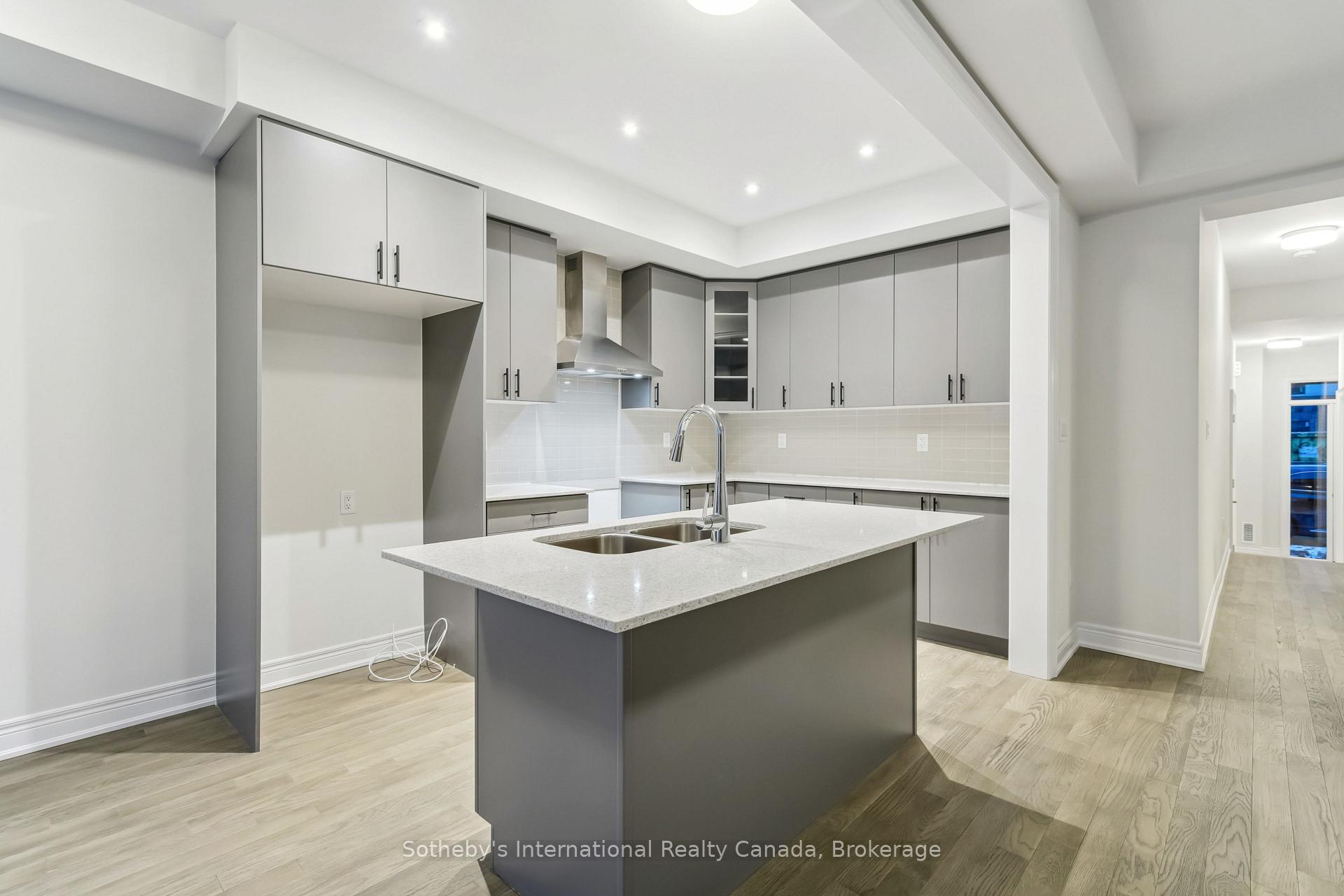 Photo 16 of Unit 8, 2184 Postmaster Drive, Oakville, Westmount — HOMEH