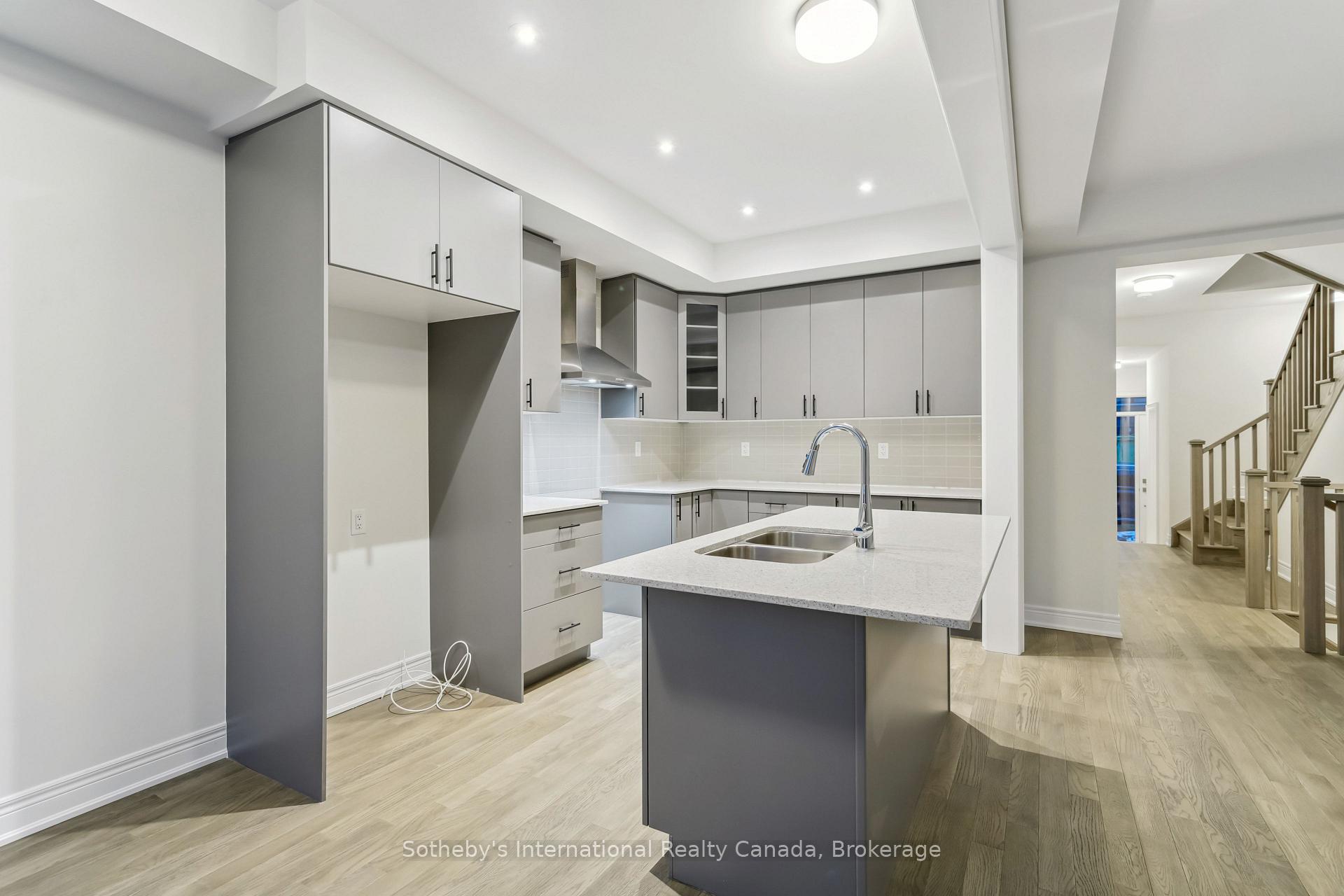 Photo 19 of Unit 8, 2184 Postmaster Drive, Oakville, Westmount — HOMEH