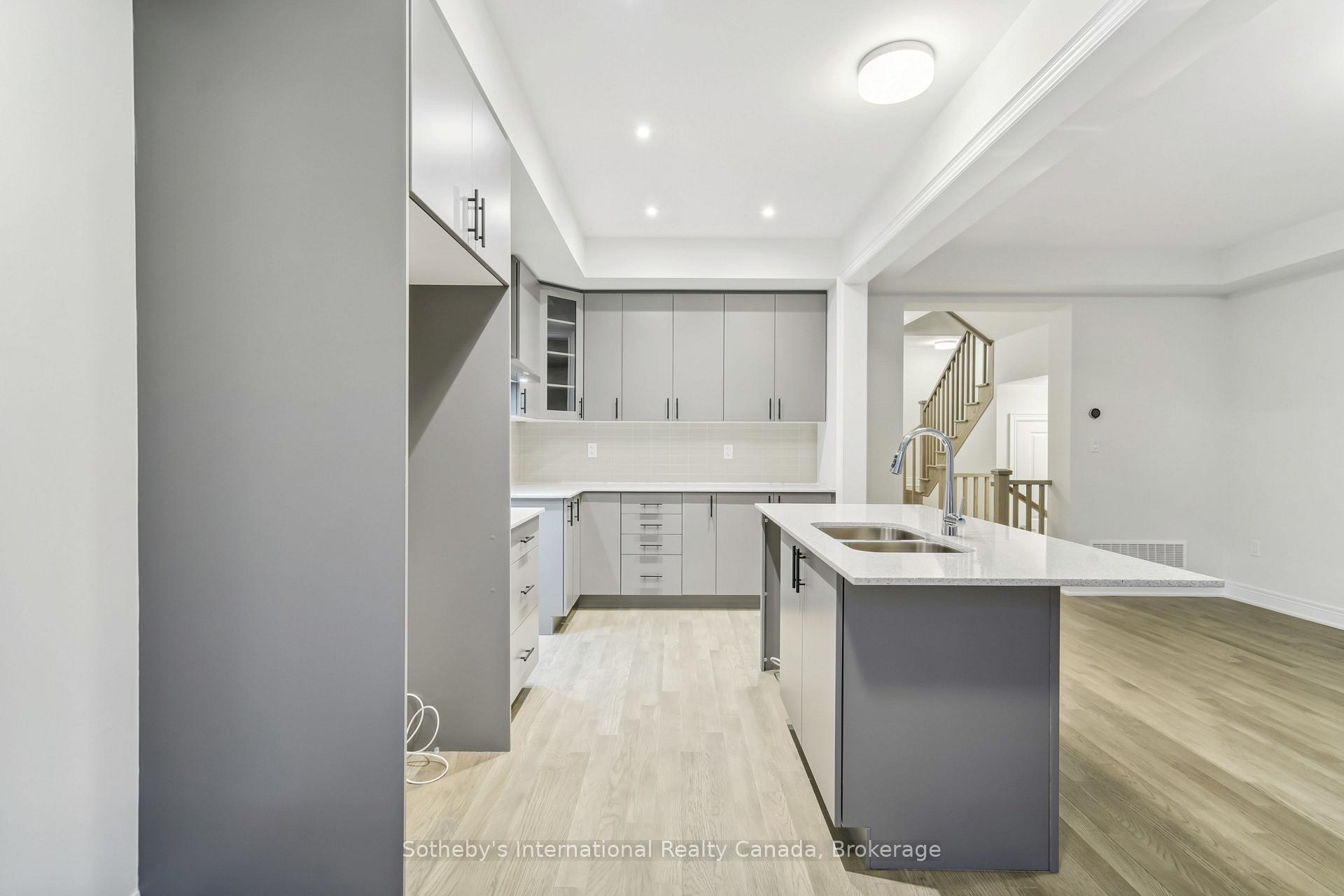 Photo 21 of Unit 8, 2184 Postmaster Drive, Oakville, Westmount — HOMEH