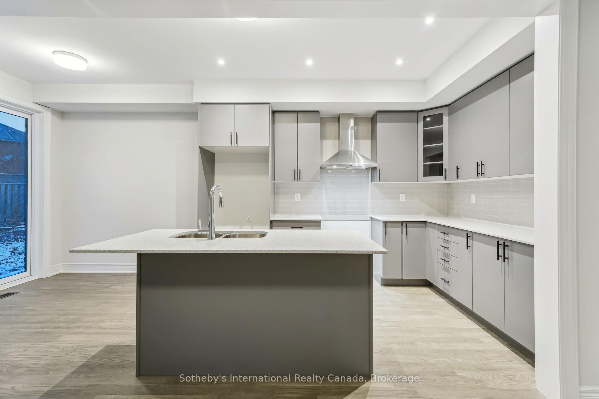 Photo 27 of Unit 8, 2184 Postmaster Drive, Oakville, Westmount — HOMEH
