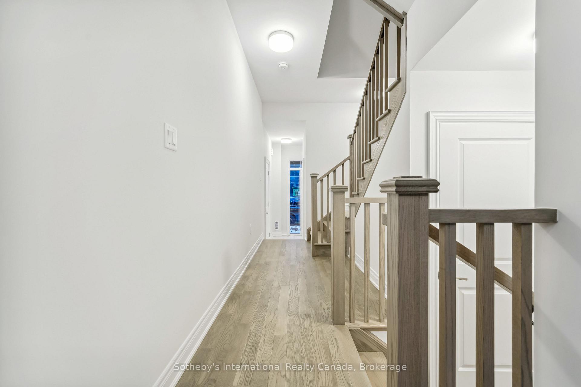 Photo 33 of Unit 8, 2184 Postmaster Drive, Oakville, Westmount — HOMEH