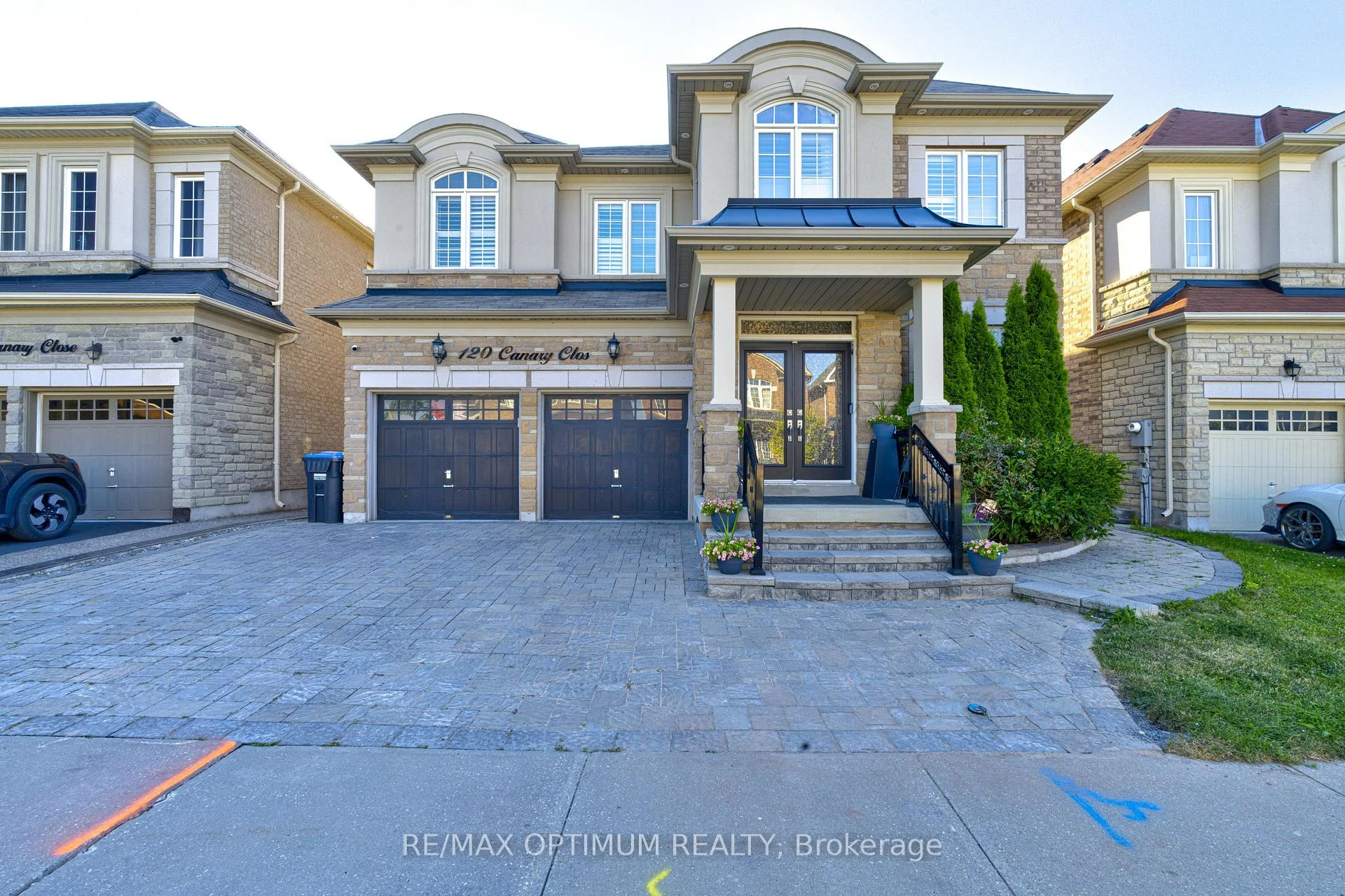 Front of 120 Canary Close