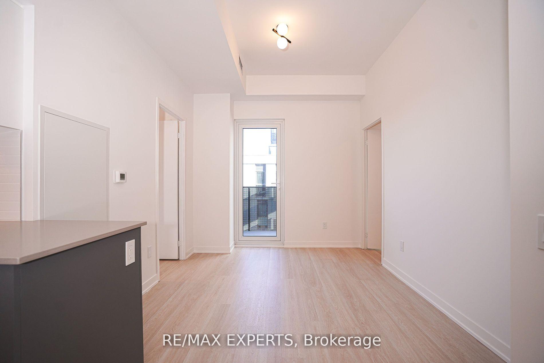 Photo of Unit 532, 500 Wilson Avenue
