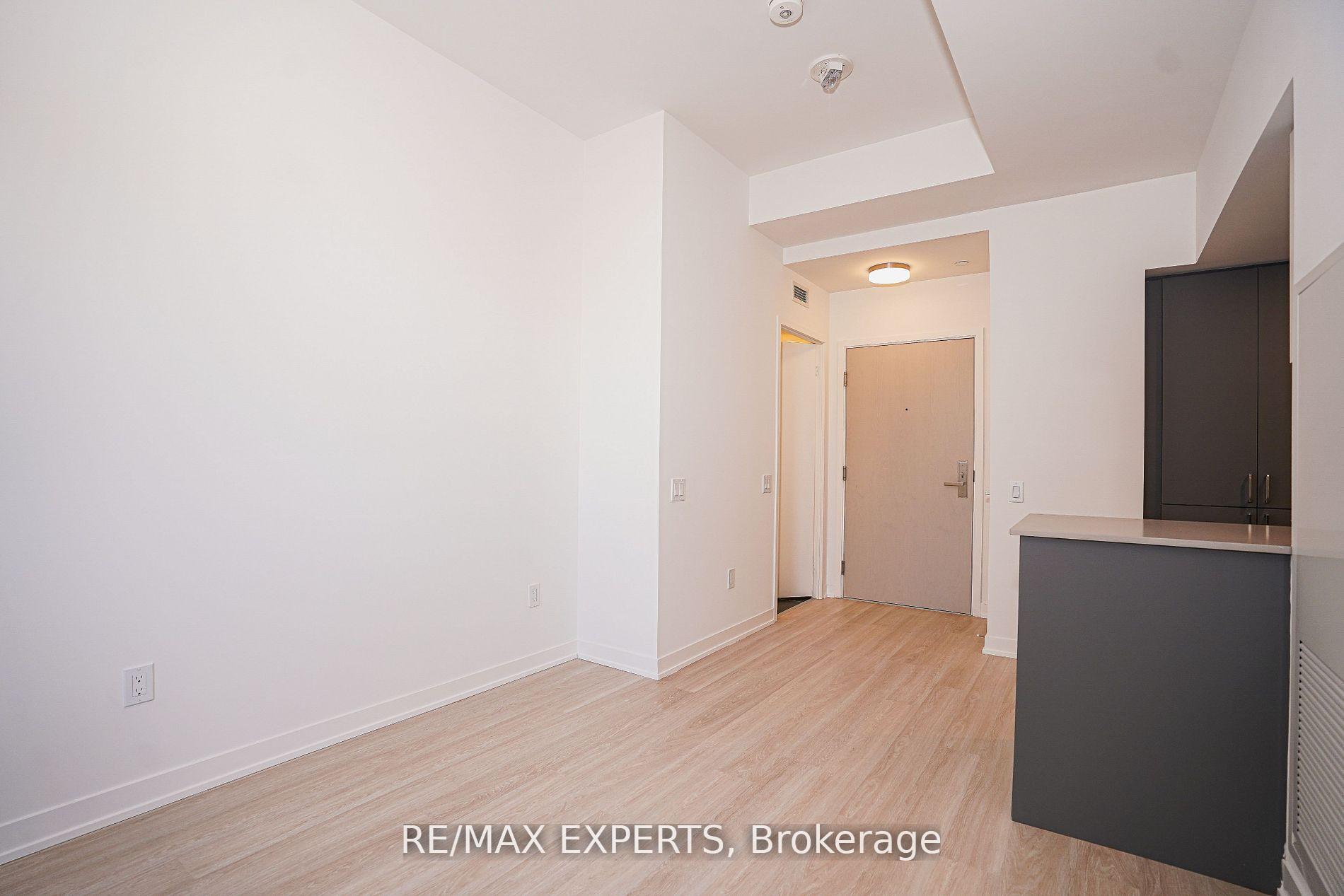 Photo 4 of Unit 532, 500 Wilson Avenue, North York, Clanton Park — HOMEH