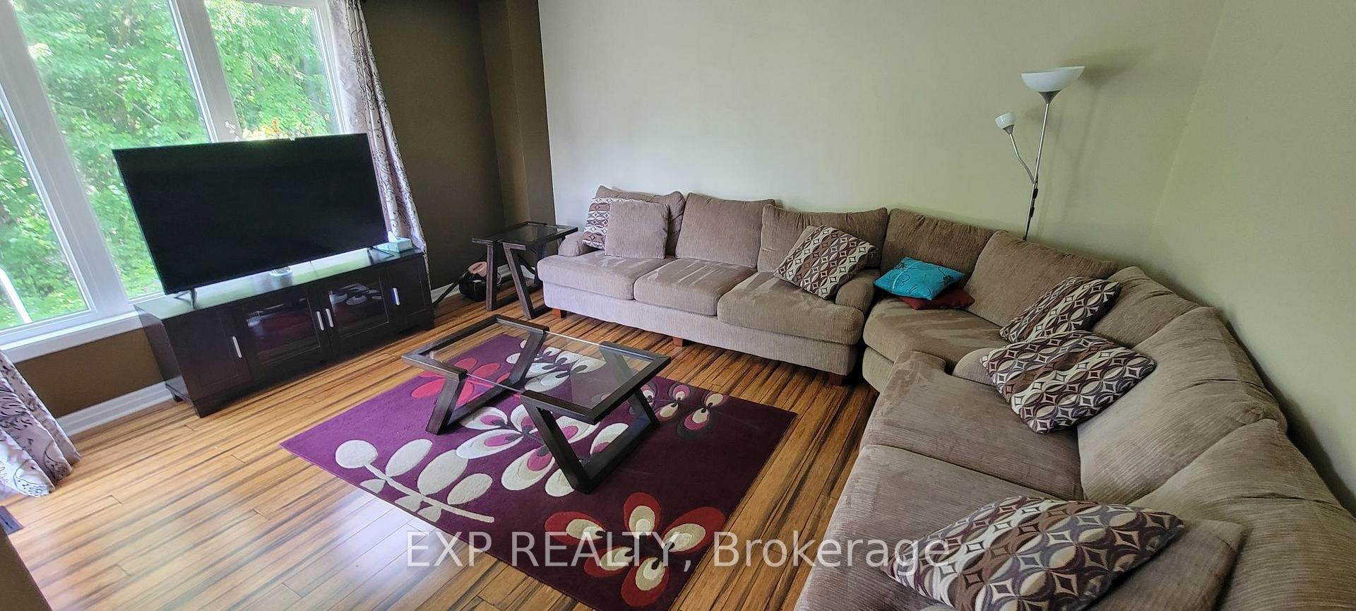 Photo 6 of 796 Harlequin Crescent, Ottawa, Chatelaine Village — HOMEH