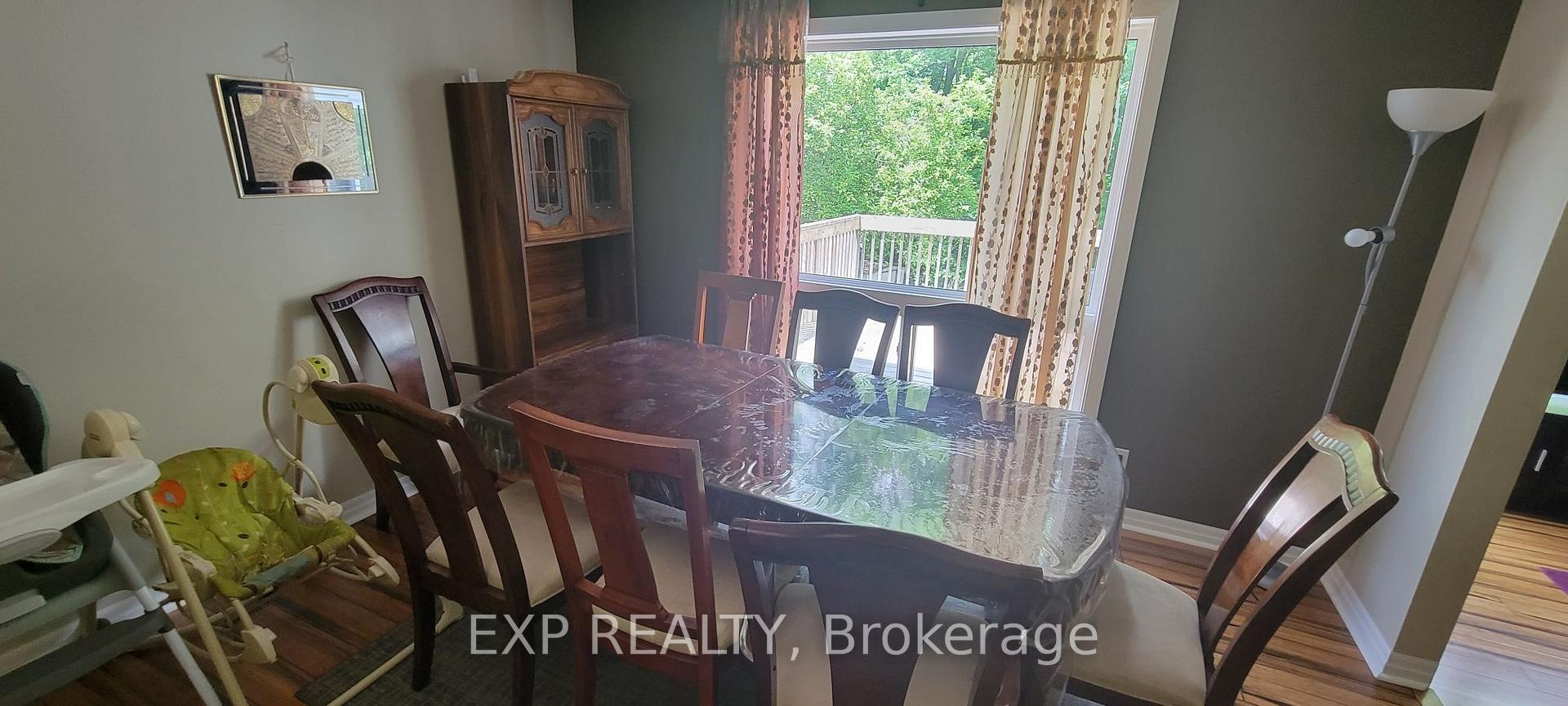Photo 9 of 796 Harlequin Crescent, Ottawa, Chatelaine Village — HOMEH
