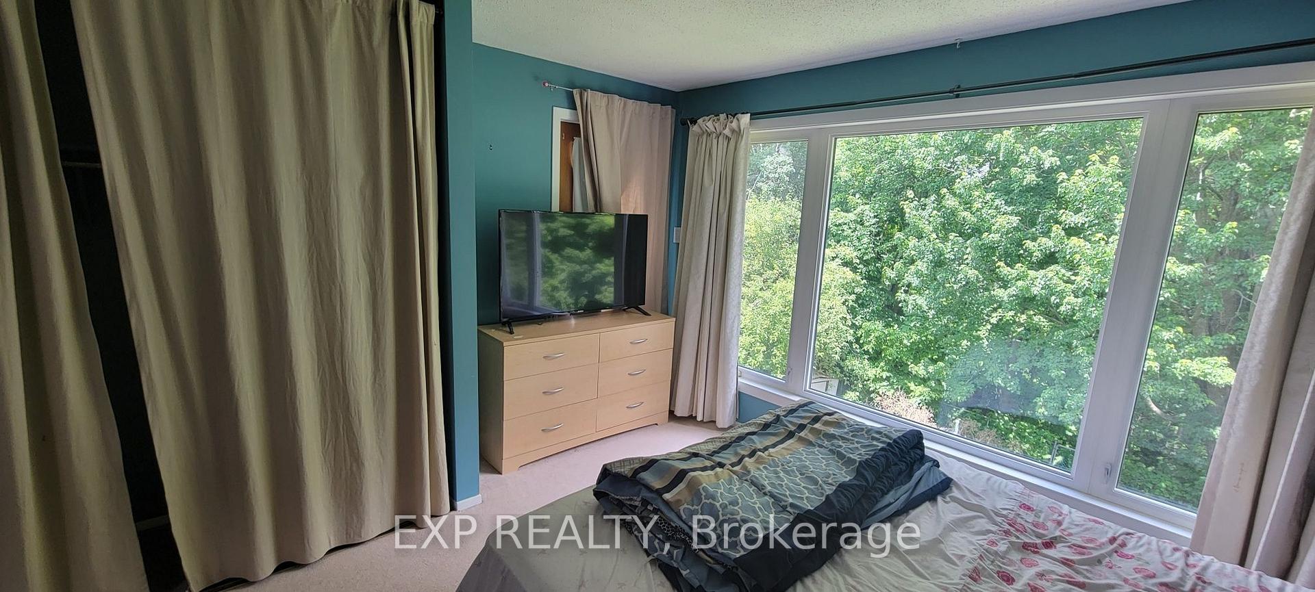 Photo 11 of 796 Harlequin Crescent, Ottawa, Chatelaine Village — HOMEH