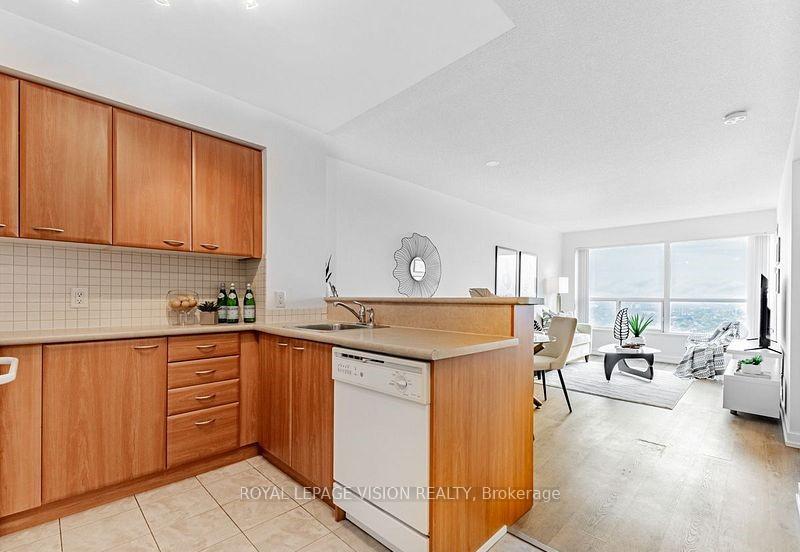 Photo 2 of Unit 3308, 38 Lee Centre Drive, Scarborough, Woburn — HOMEH