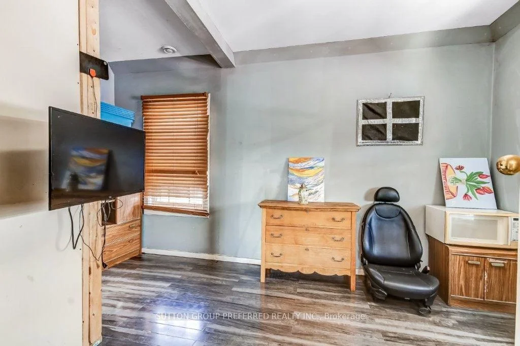 Photo 10 of 1136 Brydges Street, London, East M — HOMEH
