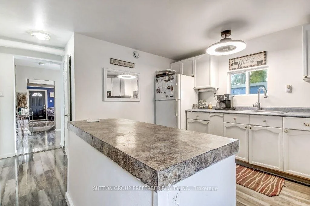 Photo 17 of 1136 Brydges Street, London, East M — HOMEH