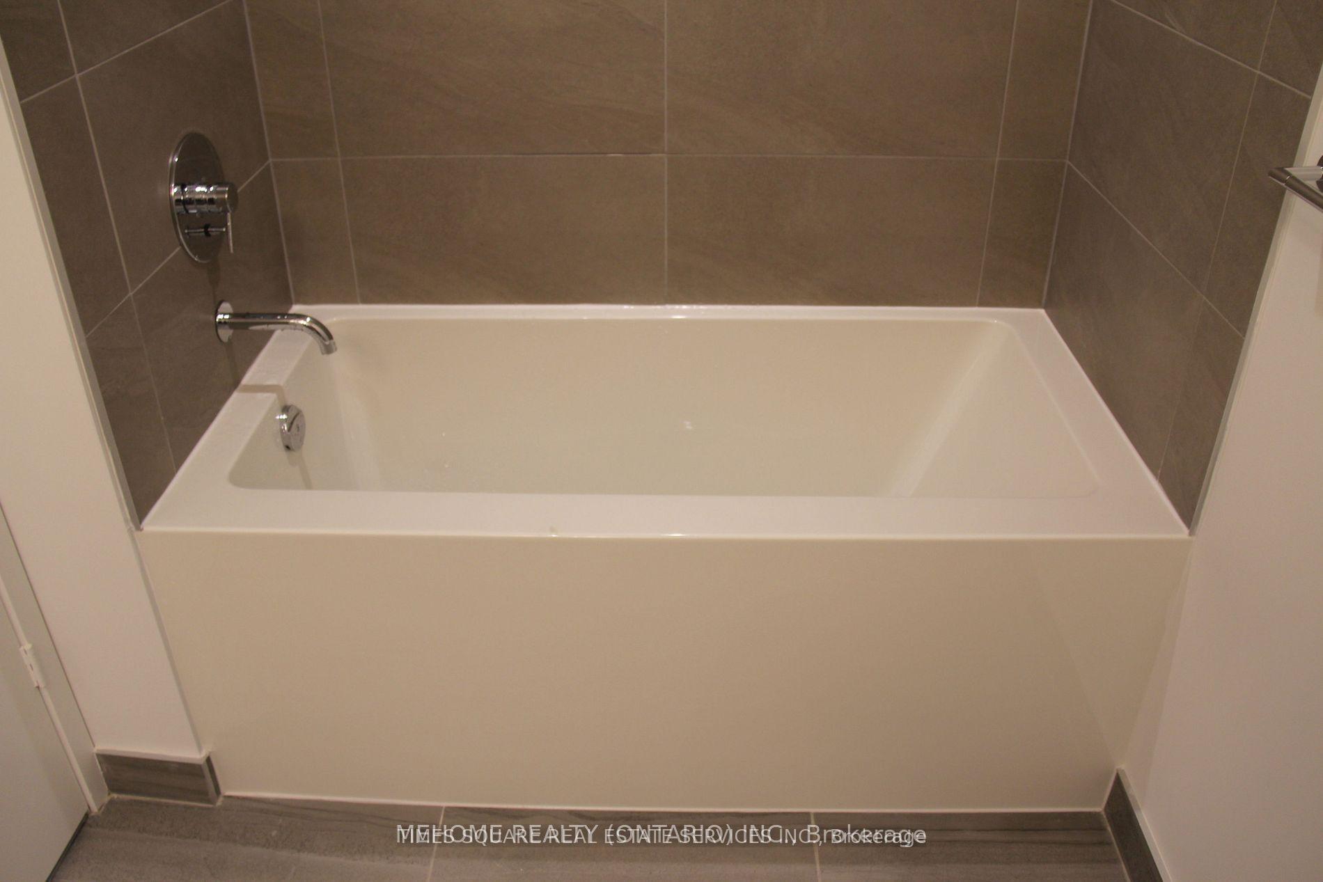 Photo 11 of Unit 2711, 5 Buttermill Avenue, Vaughan, Vaughan Corporate Centre — HOMEH