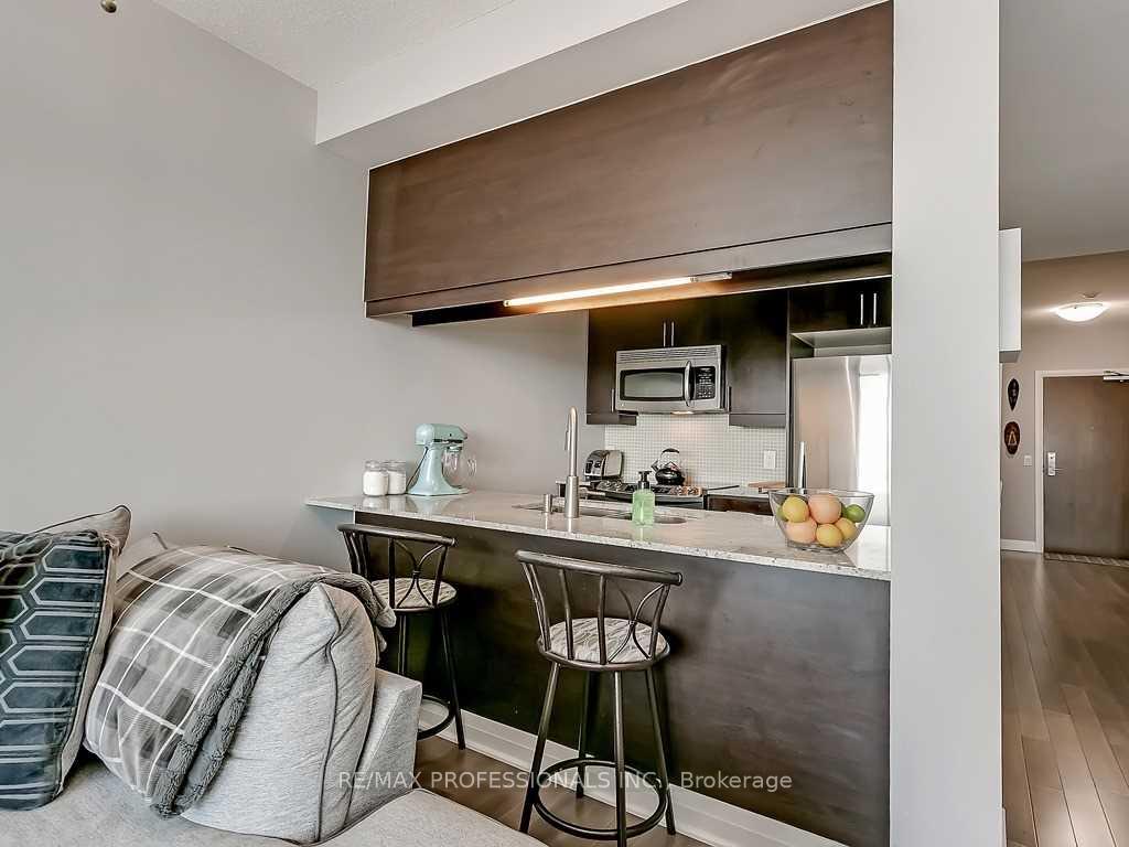 Photo 17 of Unit 1311, 1055 Southdown Road, Mississauga, Clarkson — HOMEH