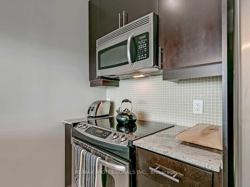 Photo 19 of Unit 1311, 1055 Southdown Road, Mississauga, Clarkson — HOMEH