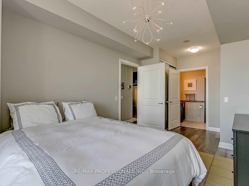 Photo 22 of Unit 1311, 1055 Southdown Road, Mississauga, Clarkson — HOMEH