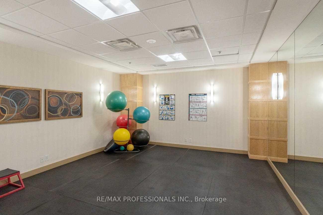 Photo 32 of Unit 1311, 1055 Southdown Road, Mississauga, Clarkson — HOMEH