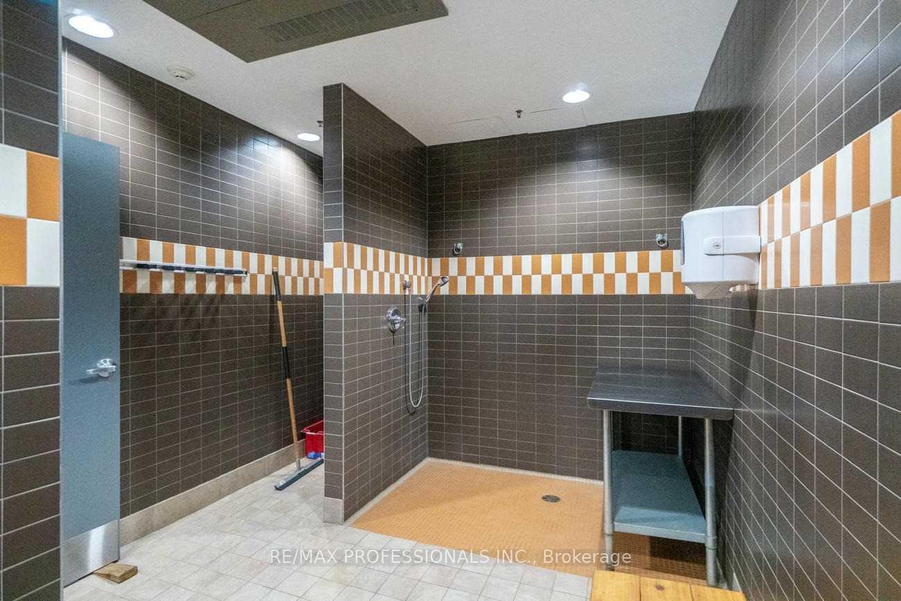Photo 35 of Unit 1311, 1055 Southdown Road, Mississauga, Clarkson — HOMEH