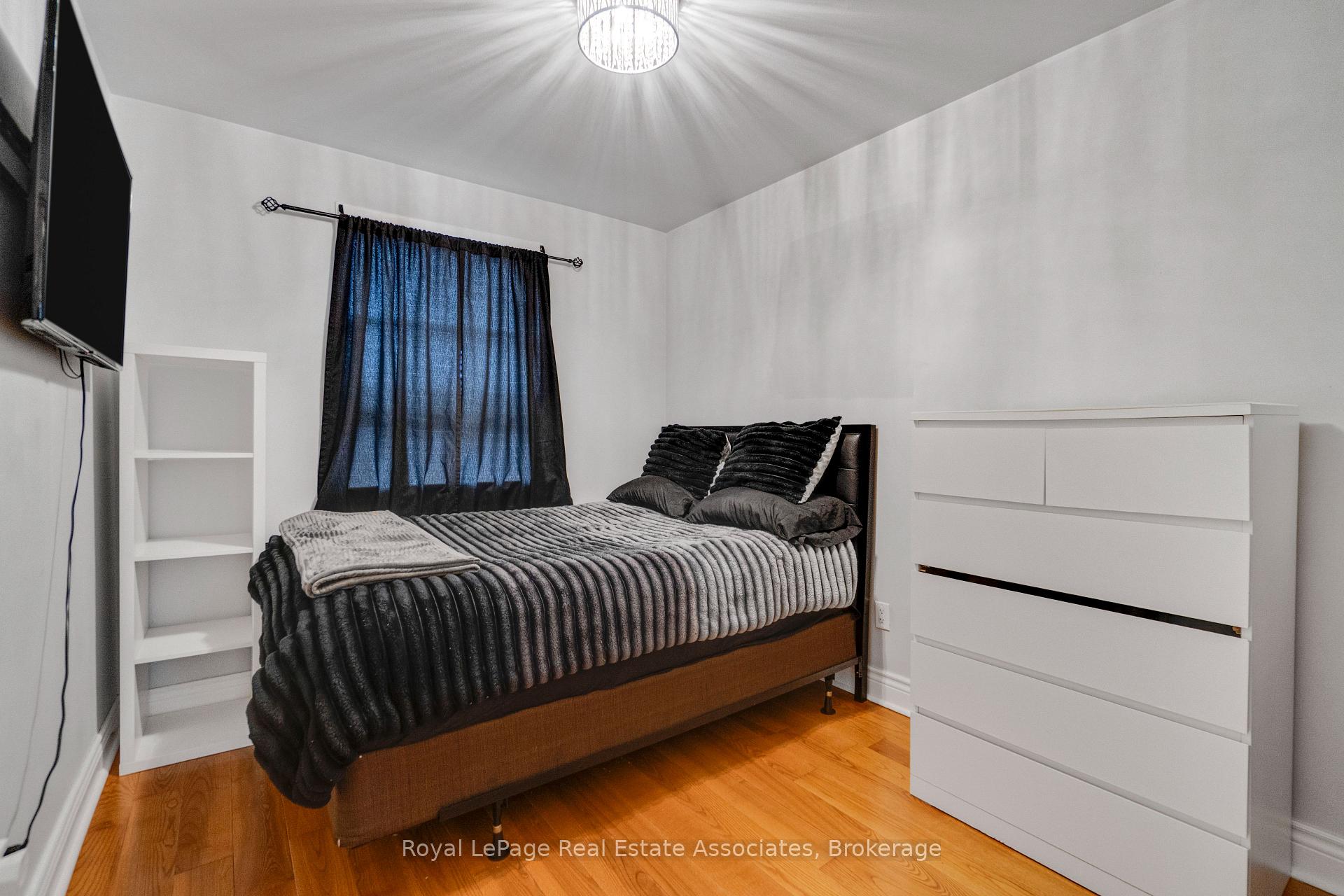 Photo 21 of 5 Homeview Avenue, Toronto, Rockcliffe-Smythe — HOMEH