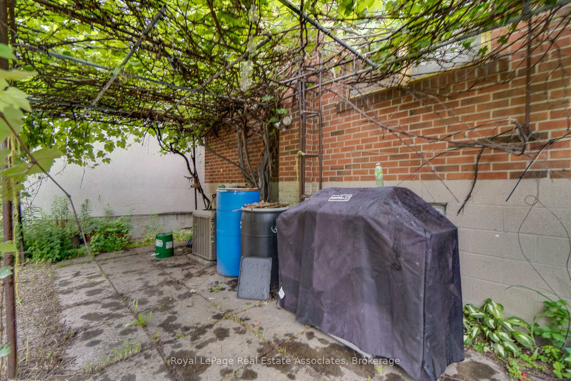 Photo 38 of 5 Homeview Avenue, Toronto, Rockcliffe-Smythe — HOMEH