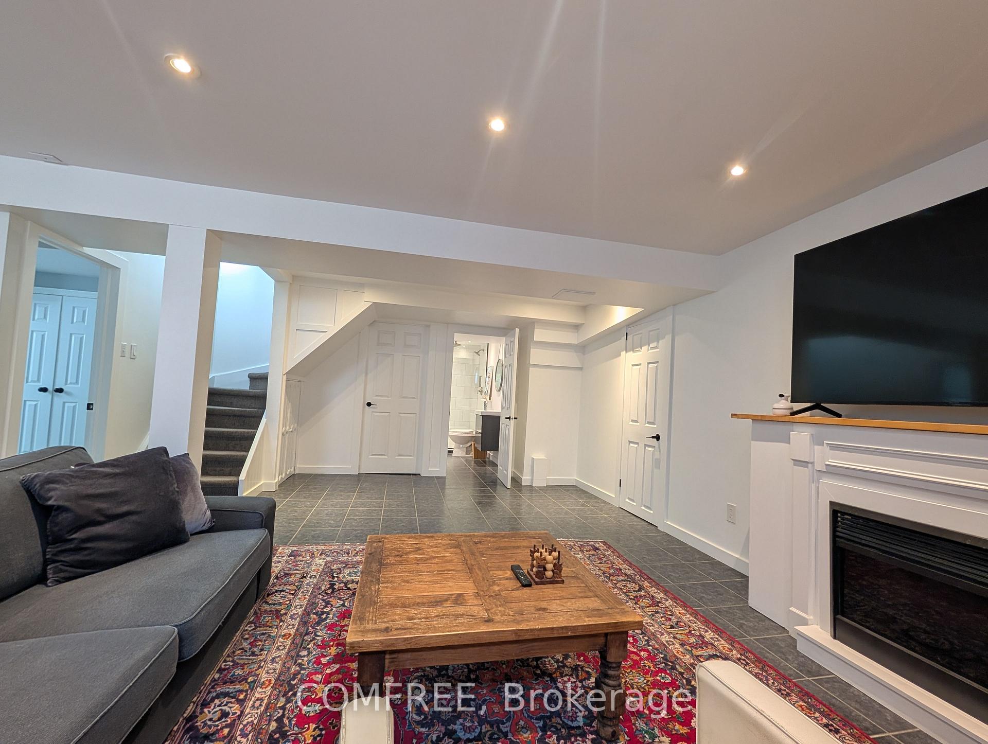 Photo 53 of 12 Millbridge Crescent, Pelham, Fonthill — HOMEH