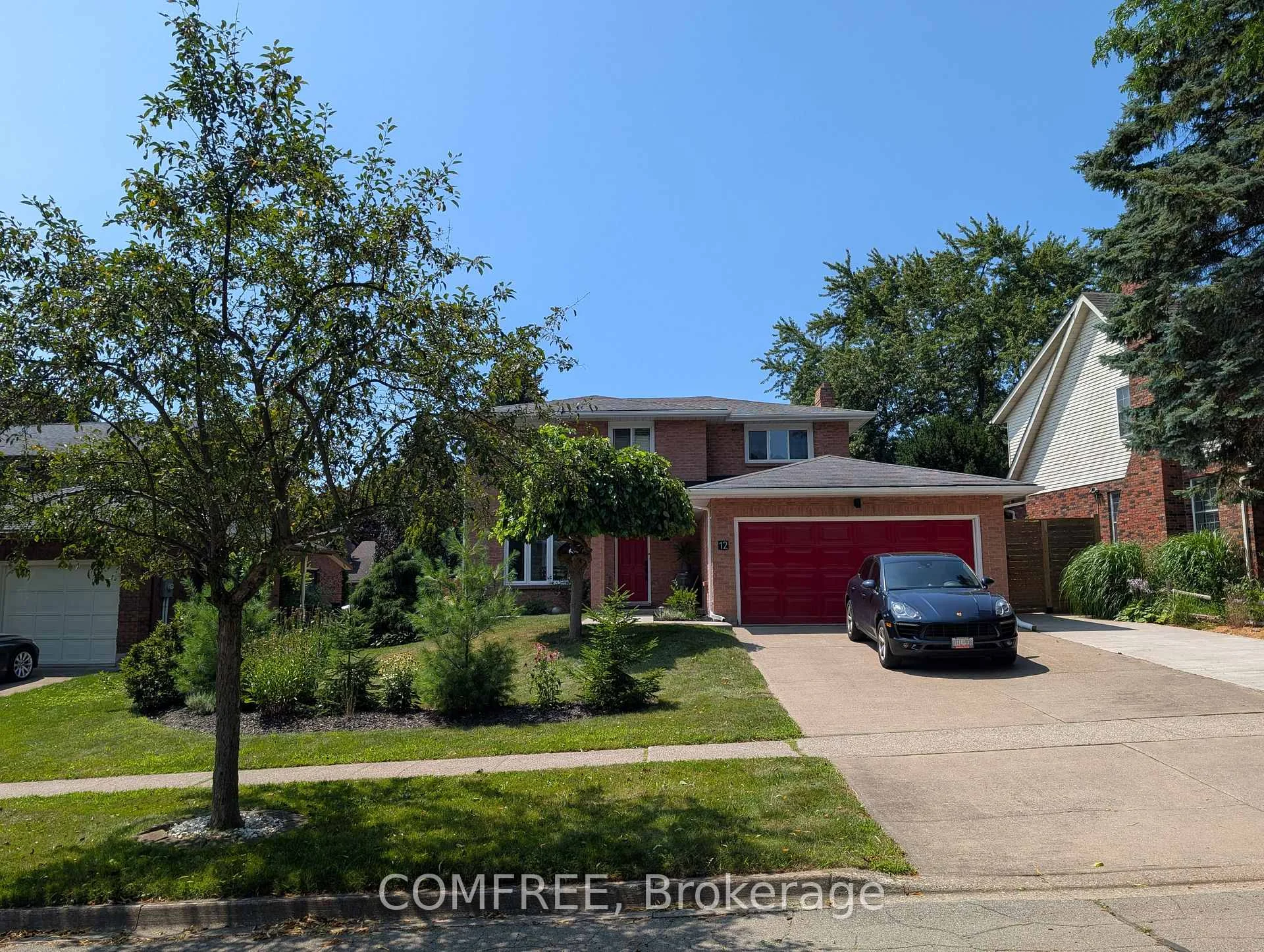 Photo 1 of 12 Millbridge Crescent, Pelham, Fonthill — HOMEH
