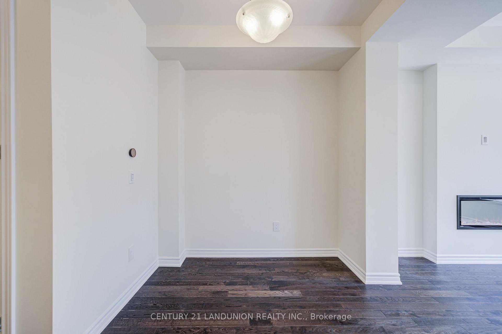 Photo 17 of Unit Lot 22, 66 Main Street, King, Schomberg — HOMEH