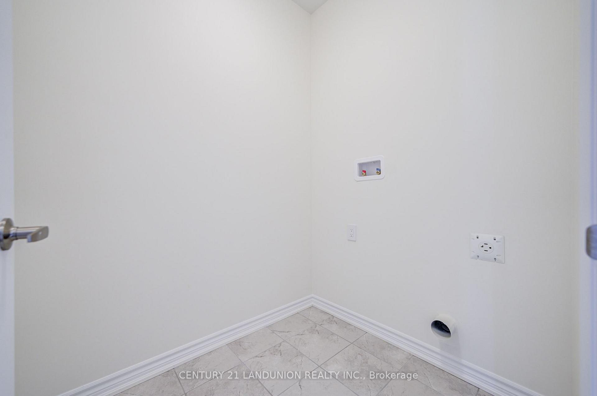 Photo 37 of Unit Lot 22, 66 Main Street, King, Schomberg — HOMEH
