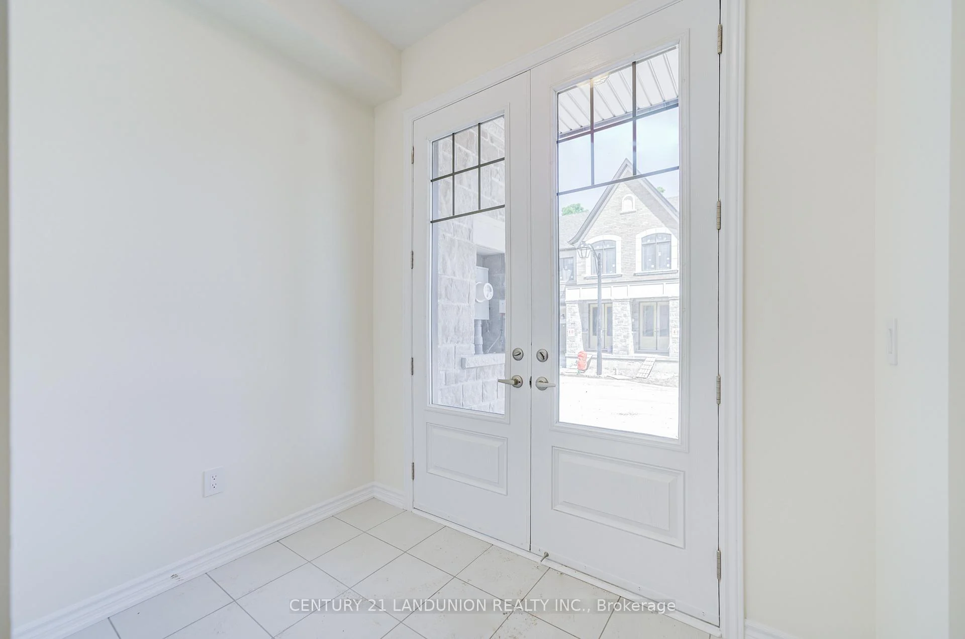 Photo 53 of Unit Lot 22, 66 Main Street, King, Schomberg — HOMEH