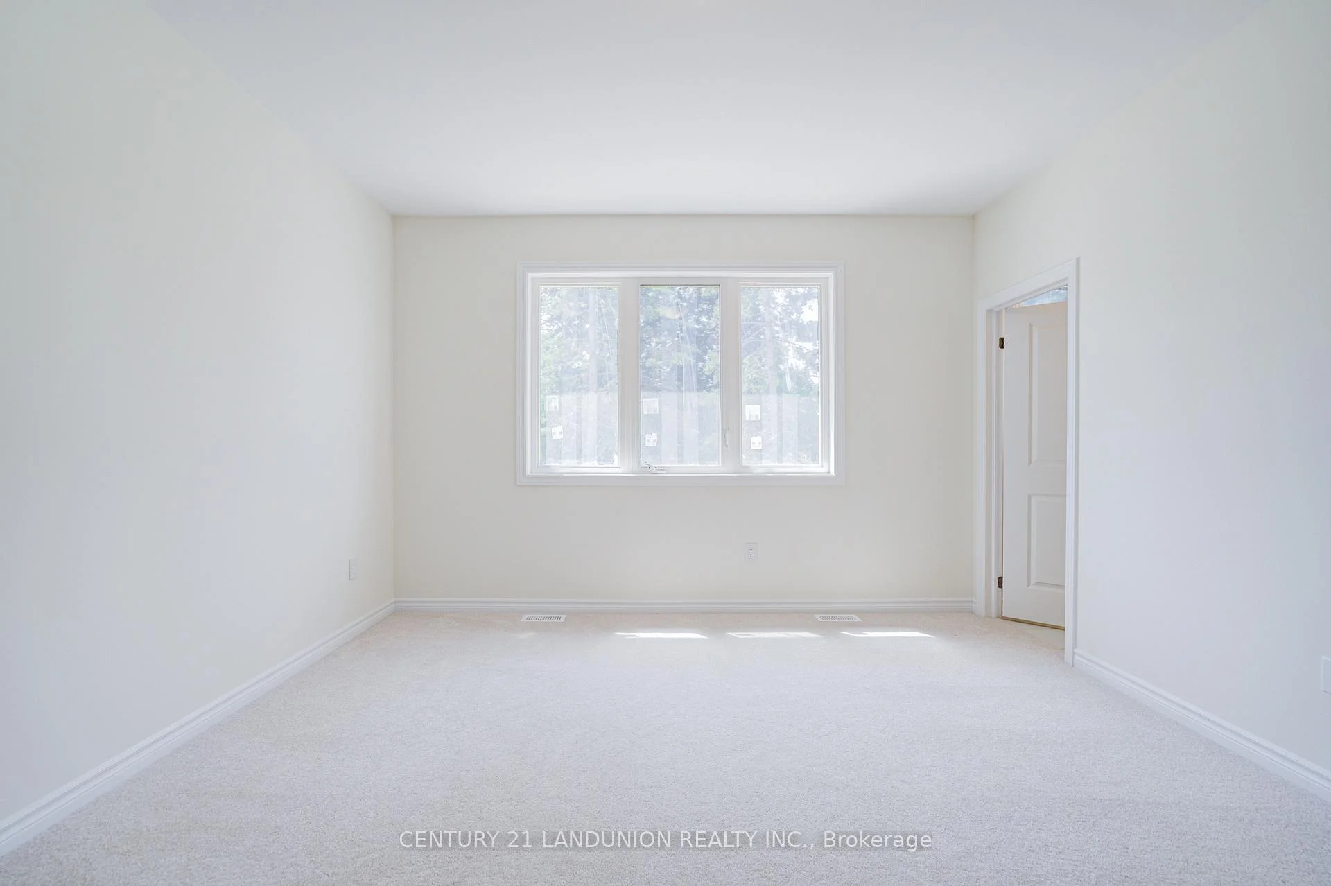Photo 79 of Unit Lot 22, 66 Main Street, King, Schomberg — HOMEH