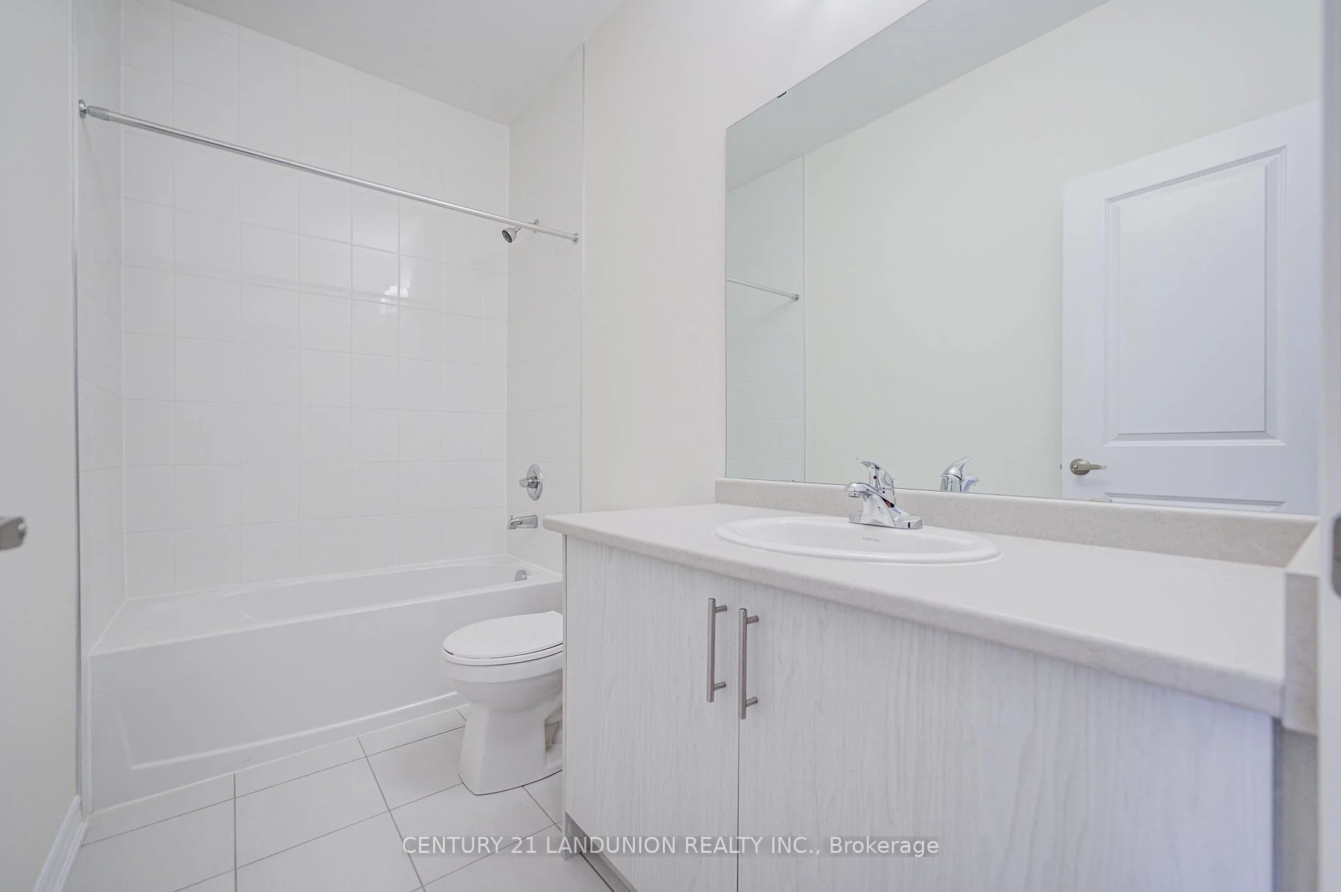 Photo 85 of Unit Lot 22, 66 Main Street, King, Schomberg — HOMEH