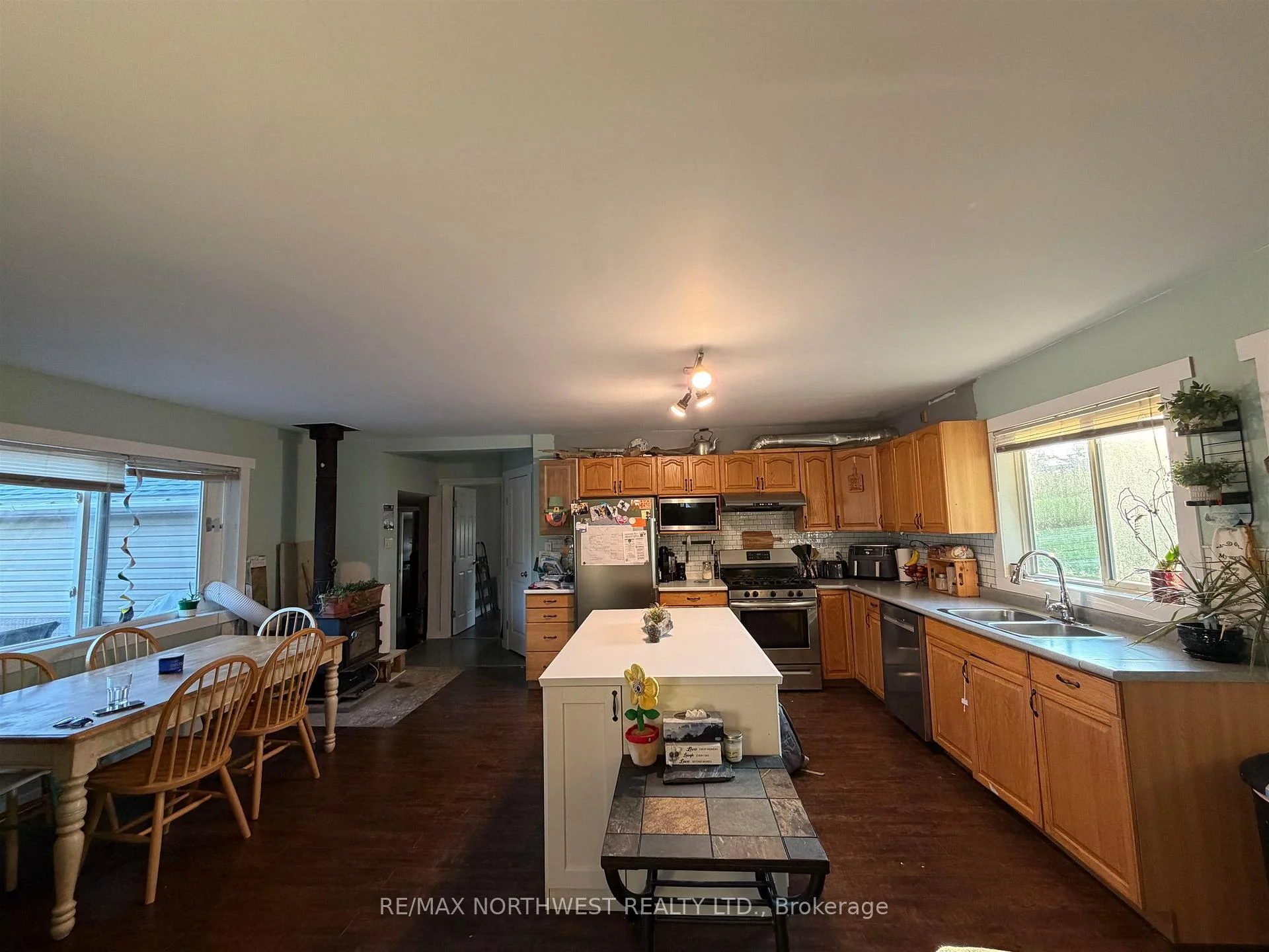 Photo 5 of 16 James Road, Kenora, Redditt Road East — HOMEH