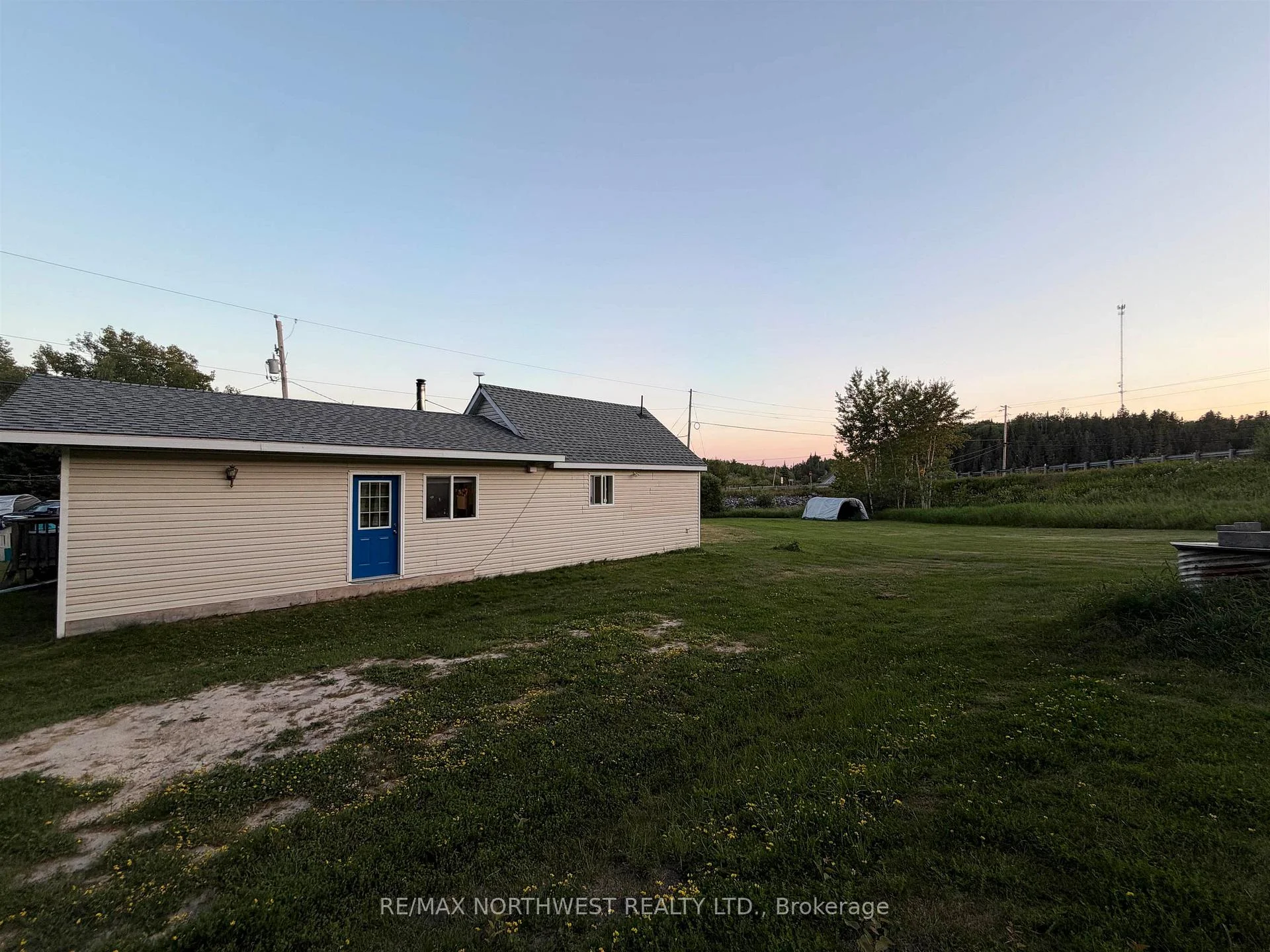 Photo 15 of 16 James Road, Kenora, Redditt Road East — HOMEH