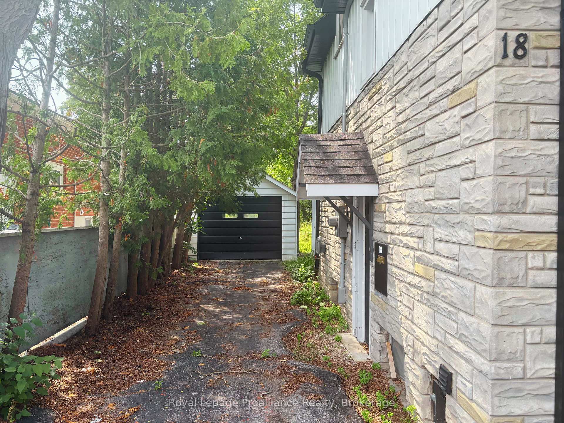 Photo 2 of 18 Ritchie Avenue, Belleville, Belleville Ward — HOMEH