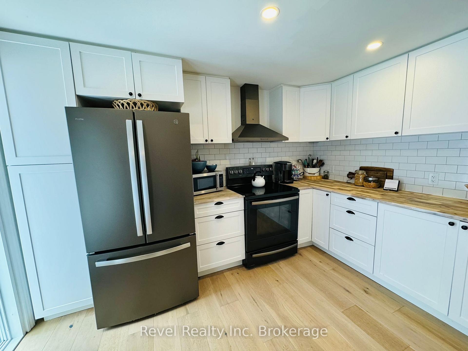 Photo 6 of 541 Donald Street, Mattawa — HOMEH