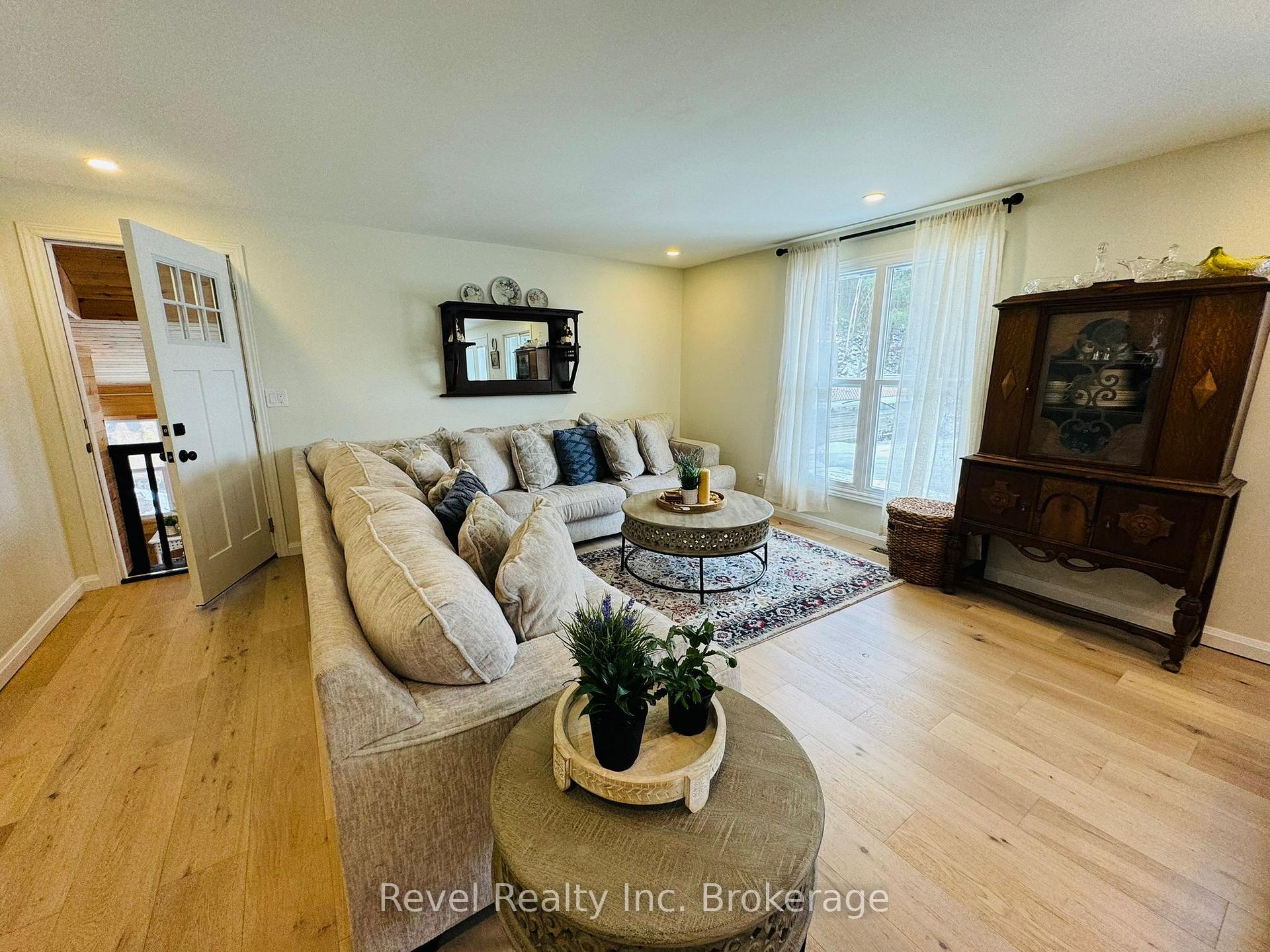 Photo 8 of 541 Donald Street, Mattawa — HOMEH
