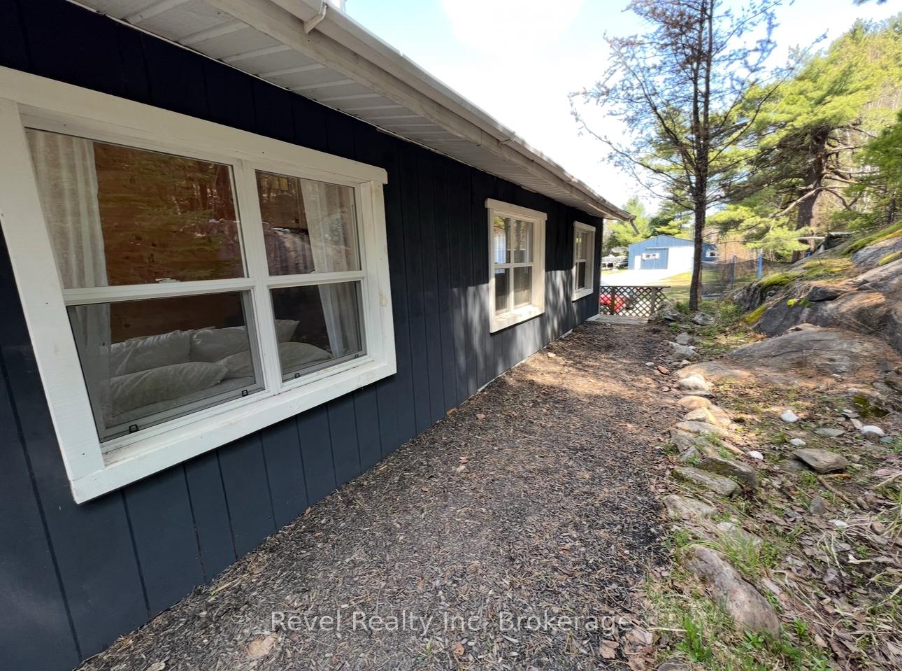 Photo 40 of 541 Donald Street, Mattawa — HOMEH