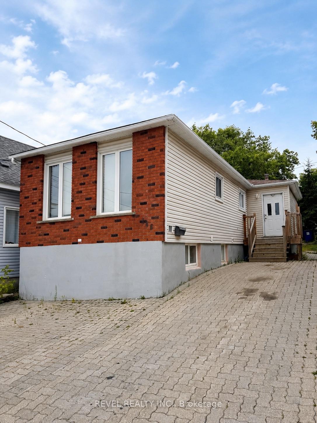 Photo 1 of 146 Pine Street N, Timmins, TNE - Hill District — HOMEH